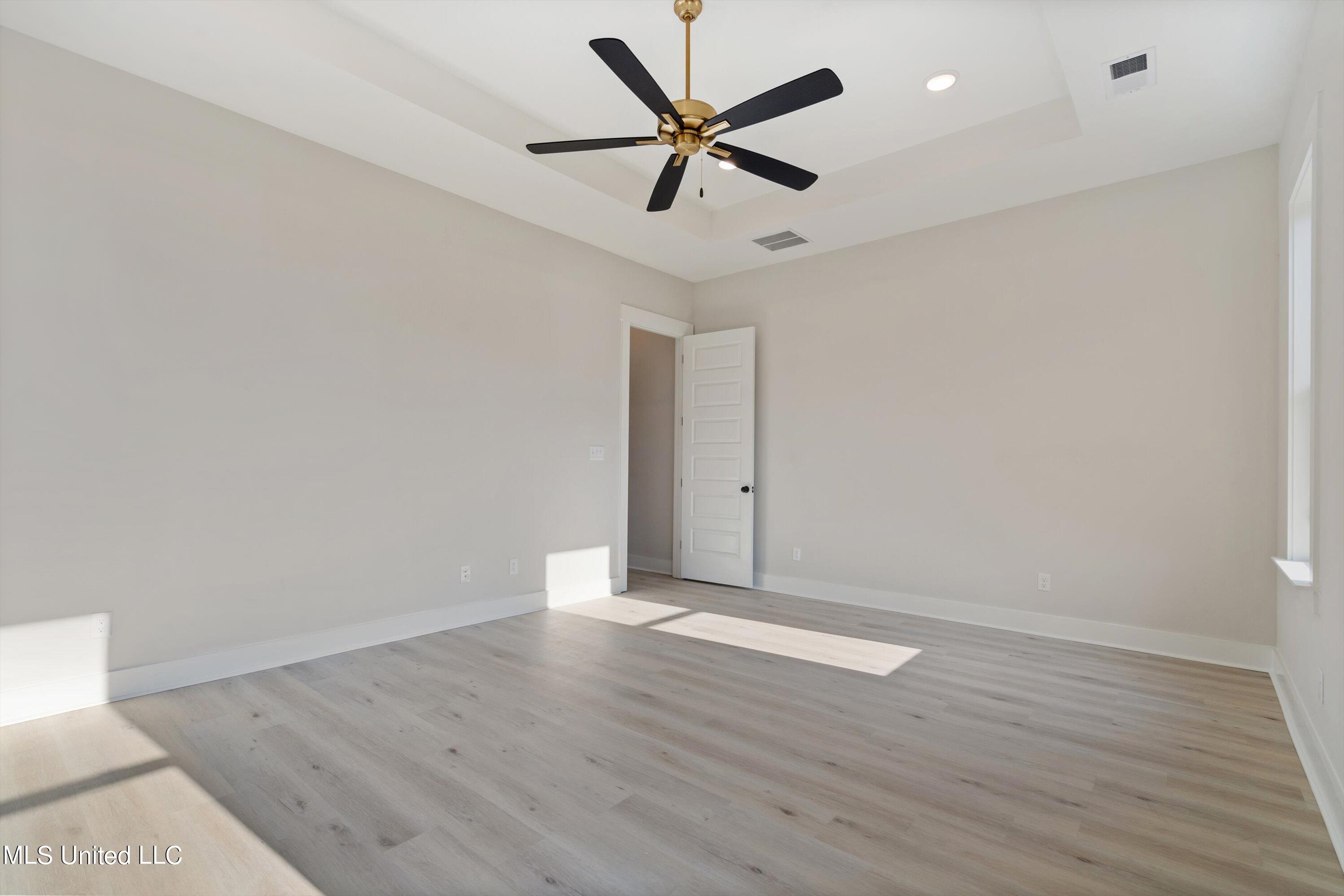 3859 Swan Cove Property Photo 21