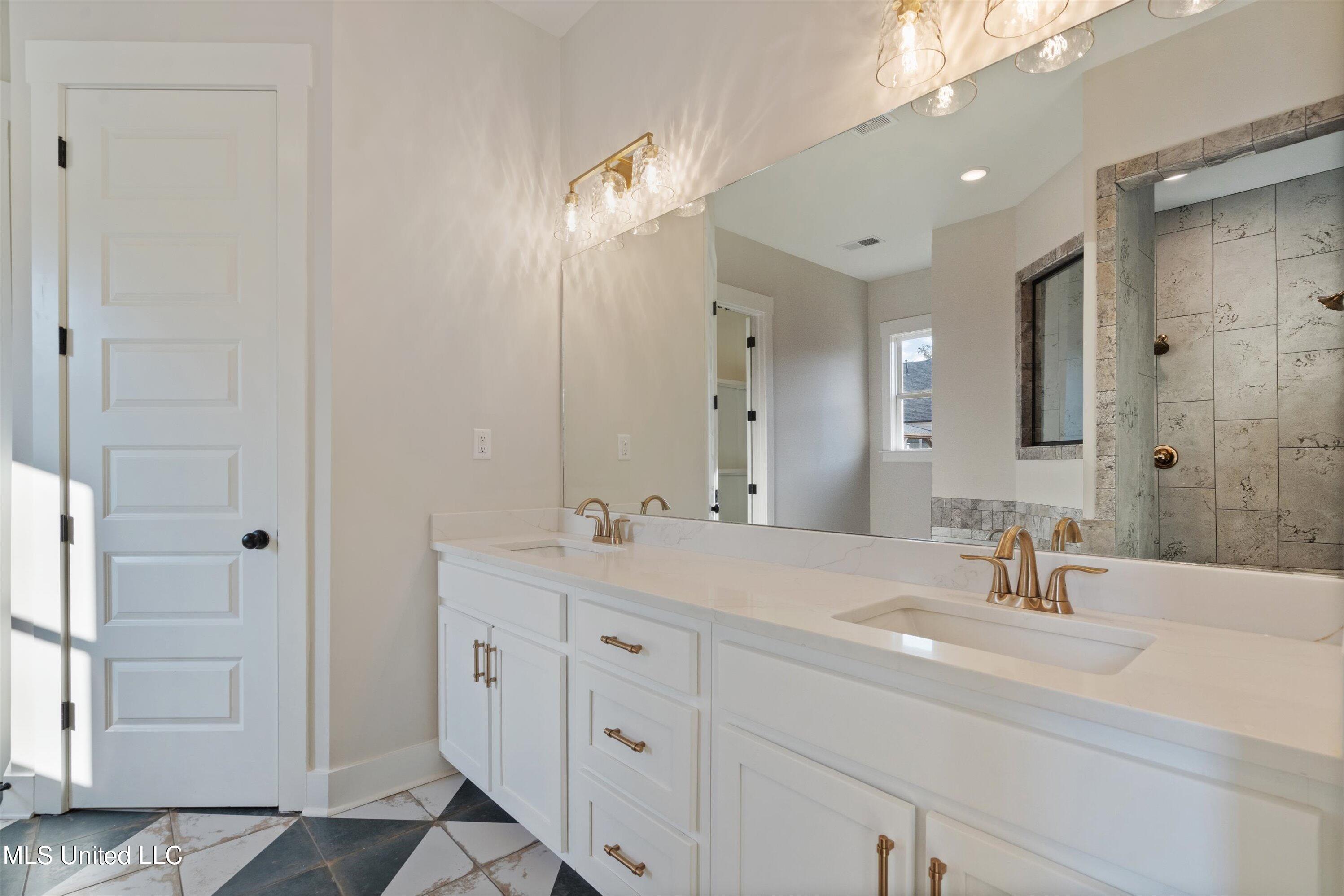 3859 Swan Cove Property Photo 22