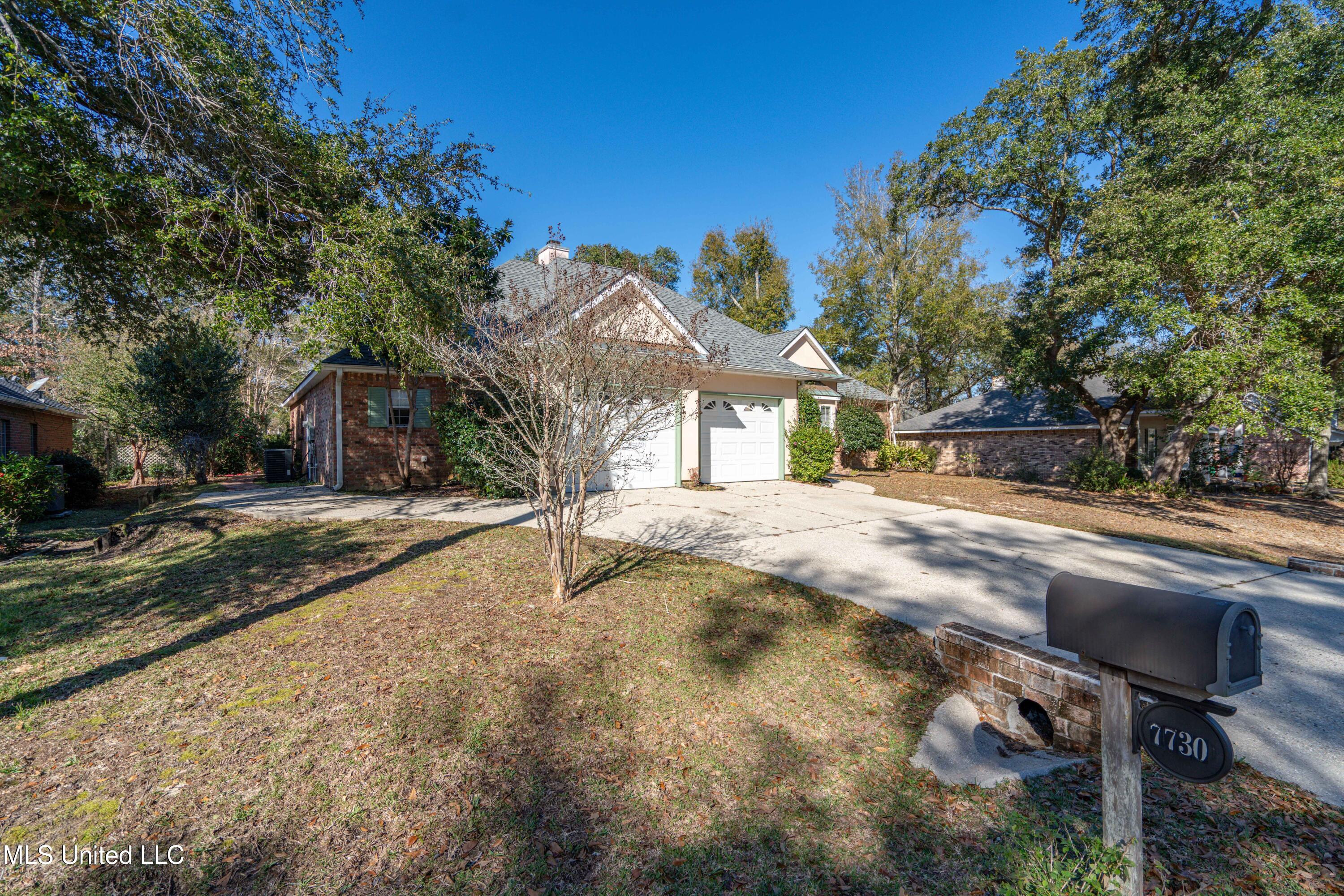7730 Manini Way Property Photo 3