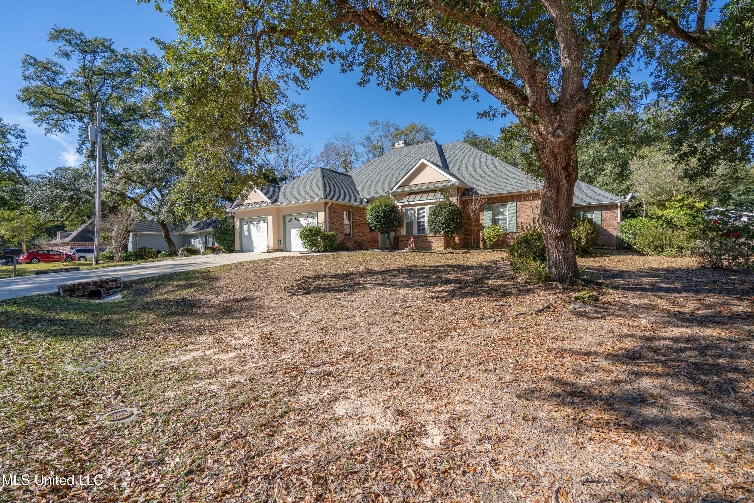 7730 Manini Way Property Photo 4