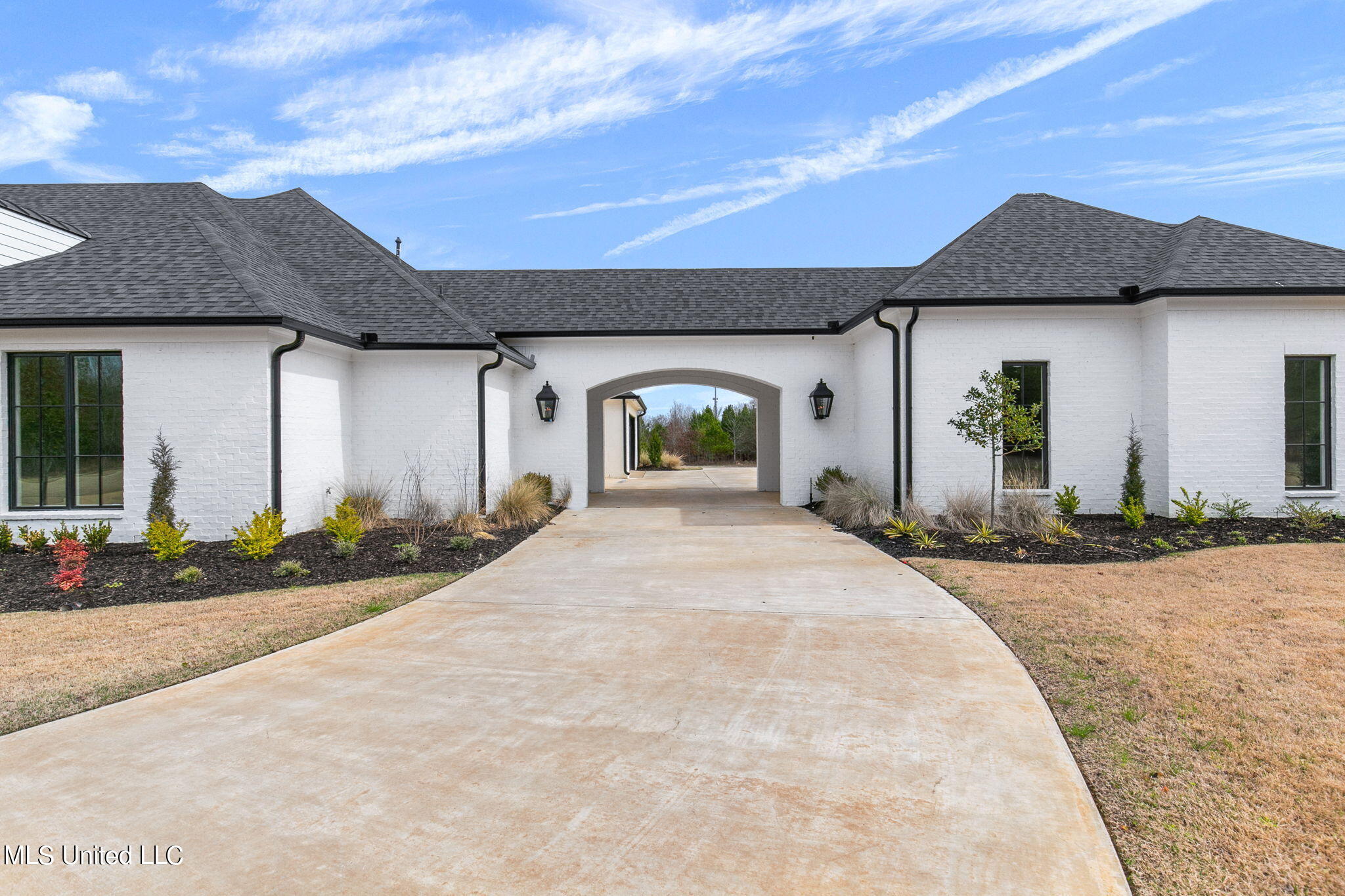54 Windermere Boulevard Property Photo 3