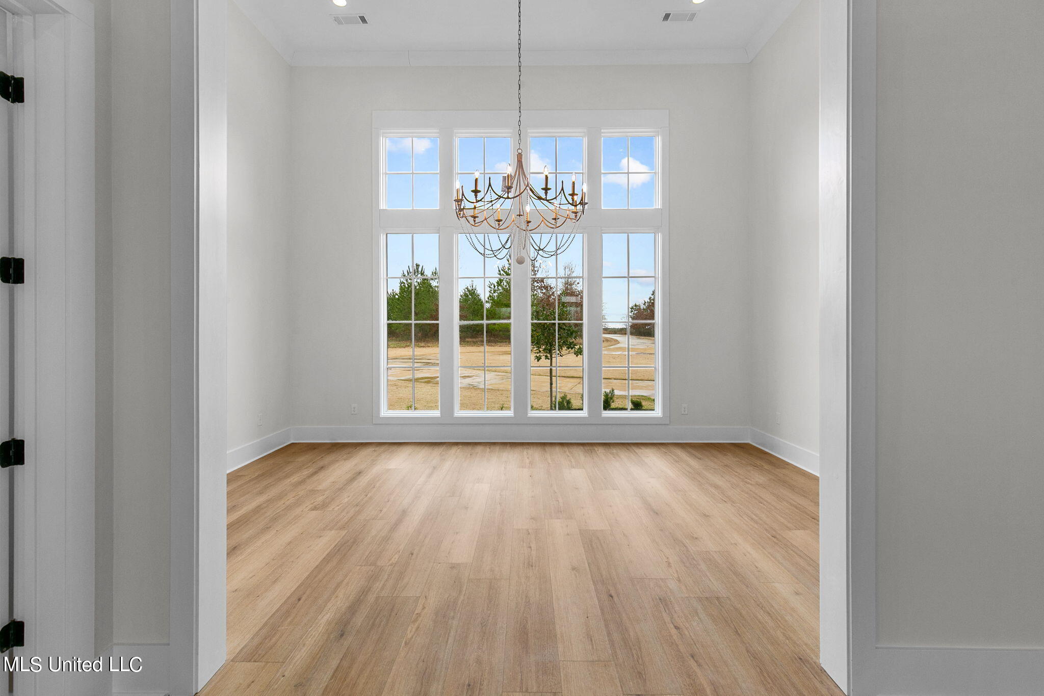 54 Windermere Boulevard Property Photo 18