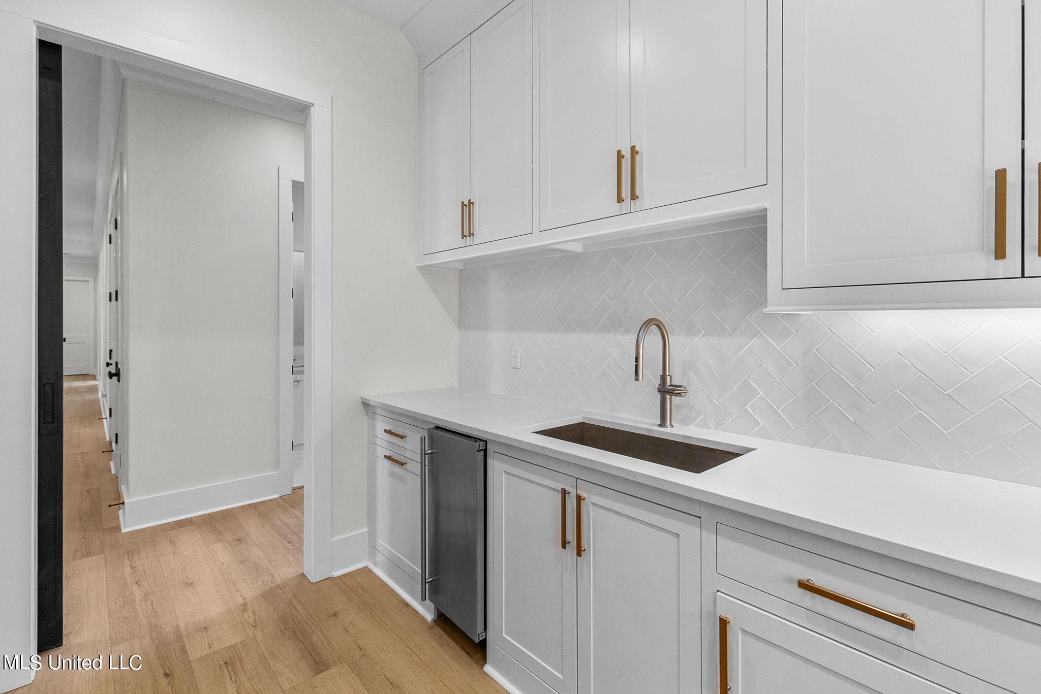 54 Windermere Boulevard Property Photo 41