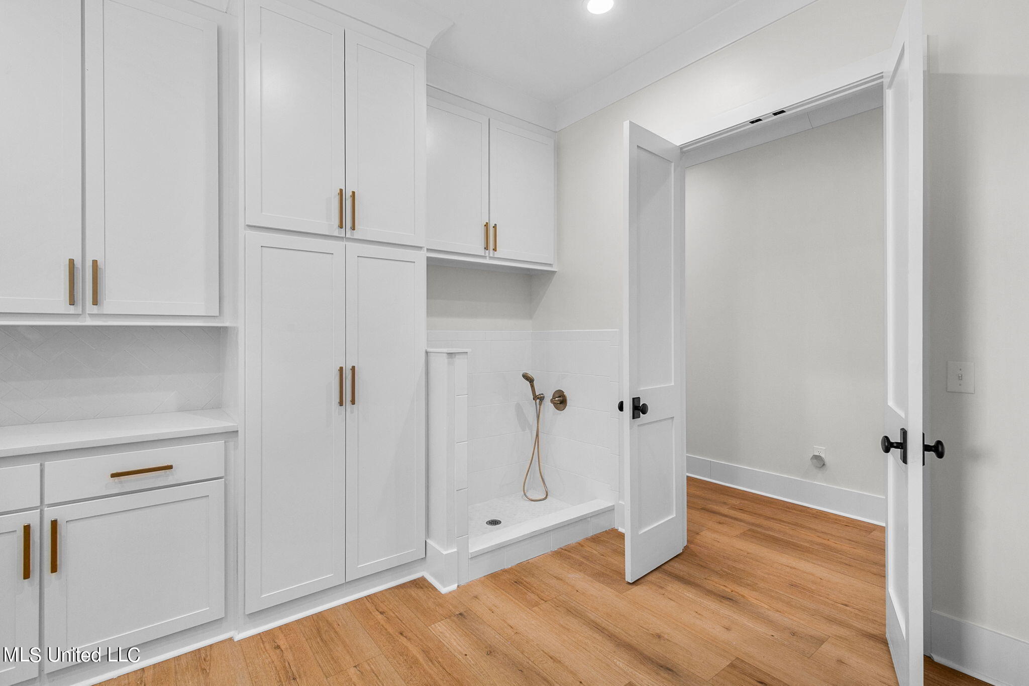 54 Windermere Boulevard Property Photo 47