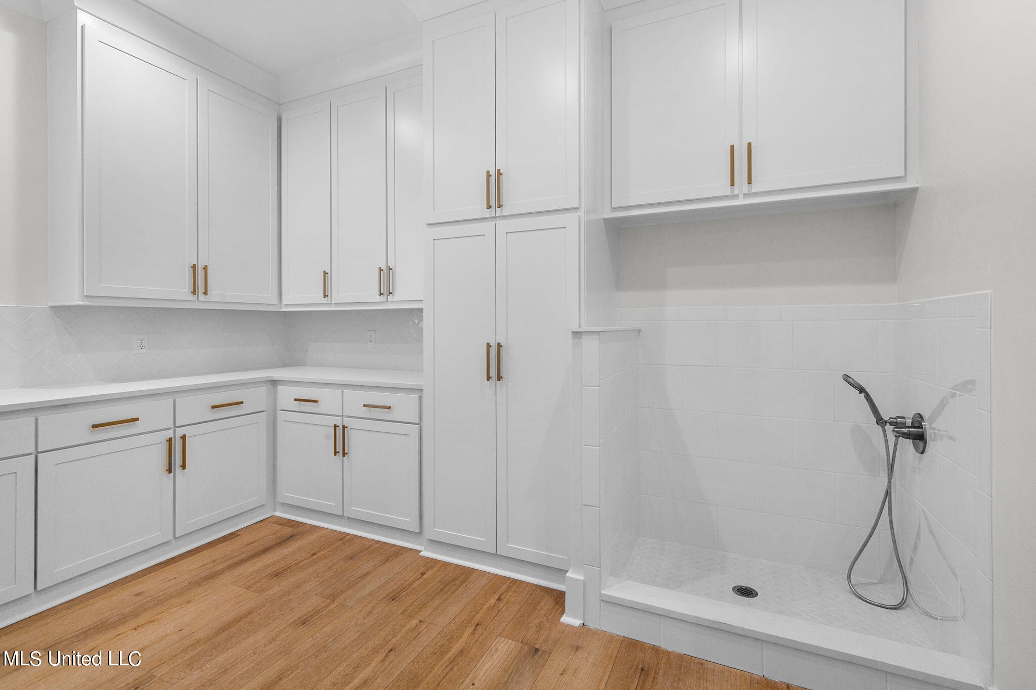 54 Windermere Boulevard Property Photo 48
