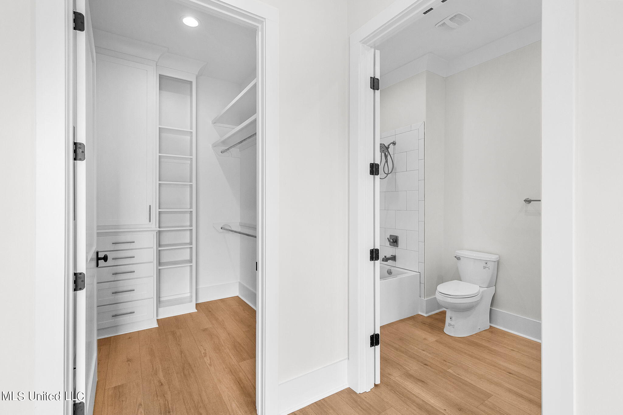 54 Windermere Boulevard Property Photo 68