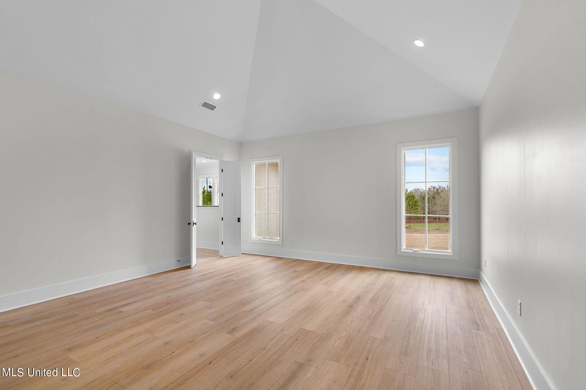 54 Windermere Boulevard Property Photo 73