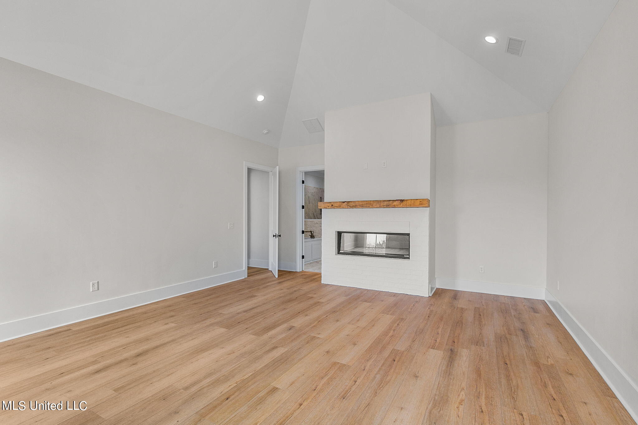 54 Windermere Boulevard Property Photo 74