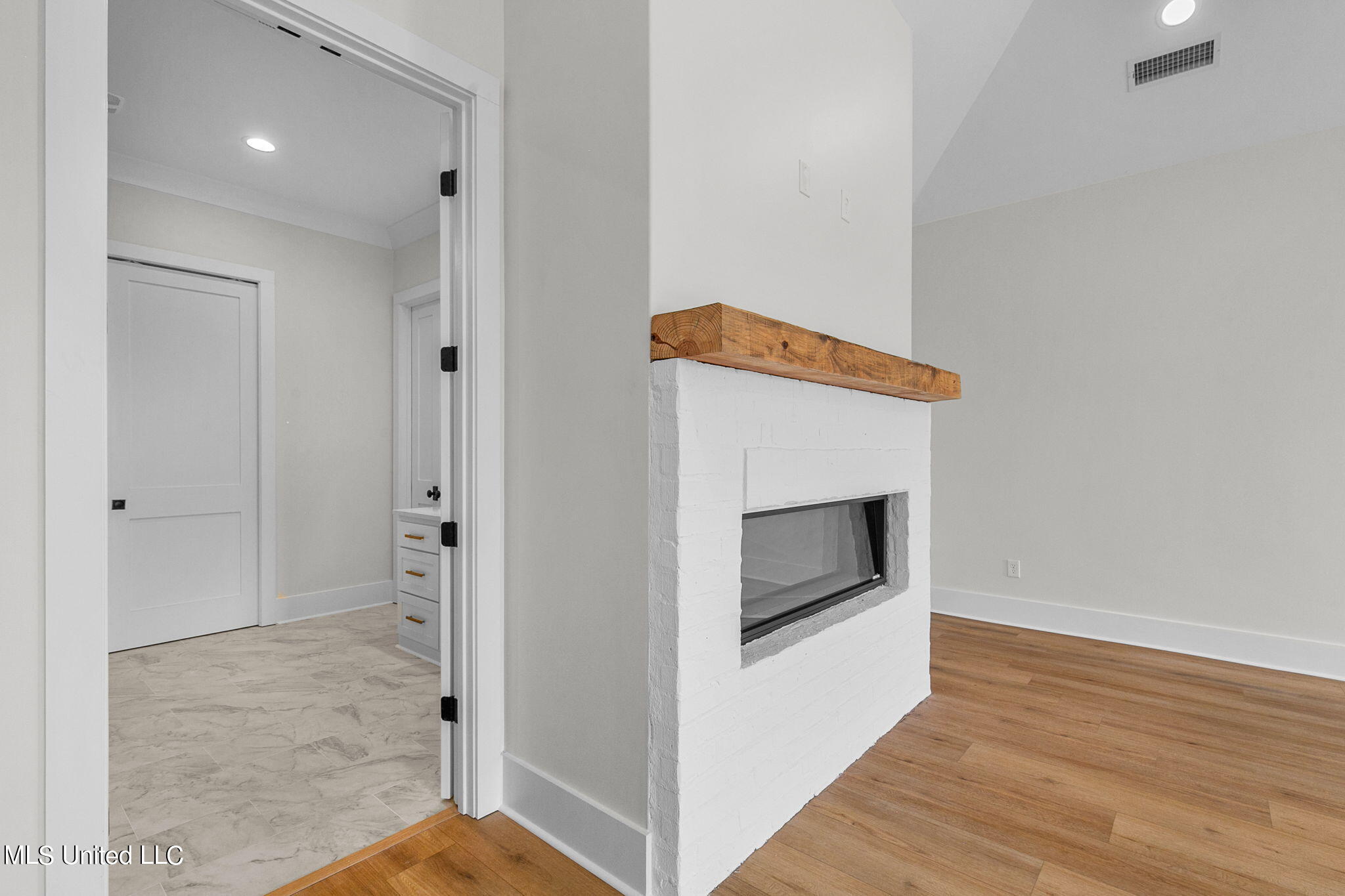 54 Windermere Boulevard Property Photo 75