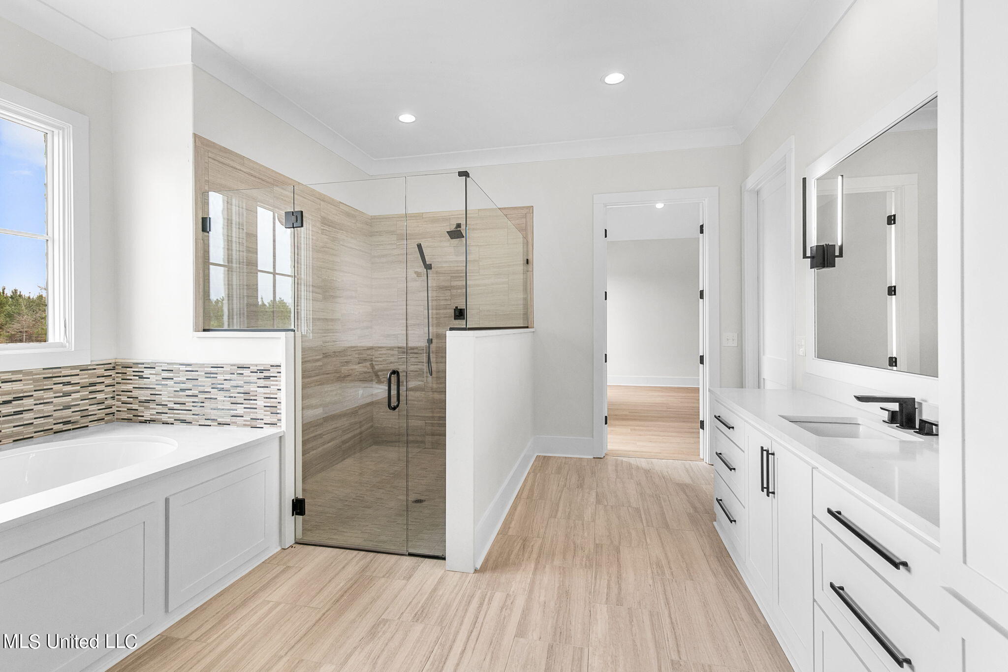 54 Windermere Boulevard Property Photo 88