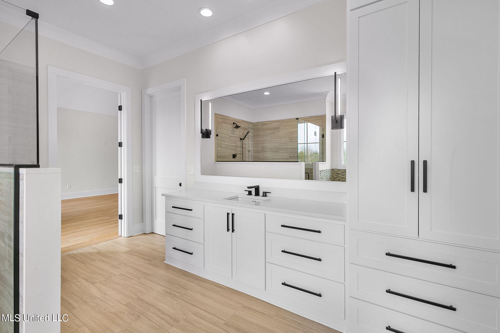 54 Windermere Boulevard Property Photo 89