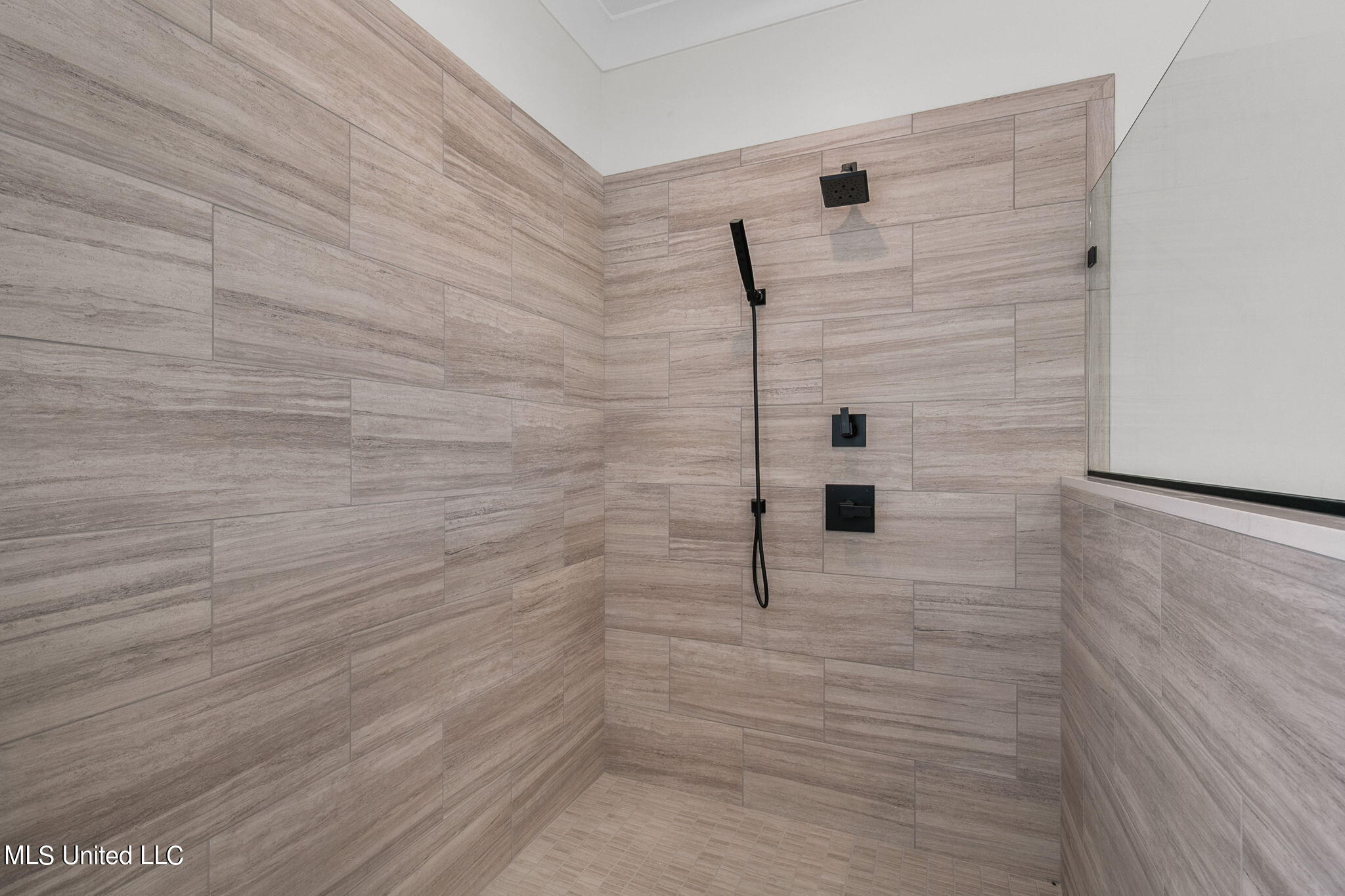 54 Windermere Boulevard Property Photo 93