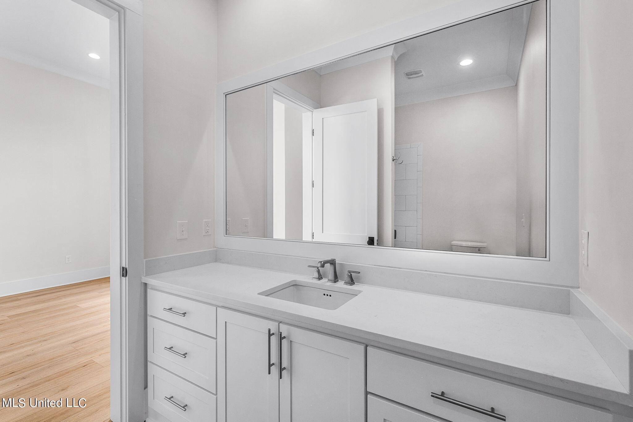 54 Windermere Boulevard Property Photo 97
