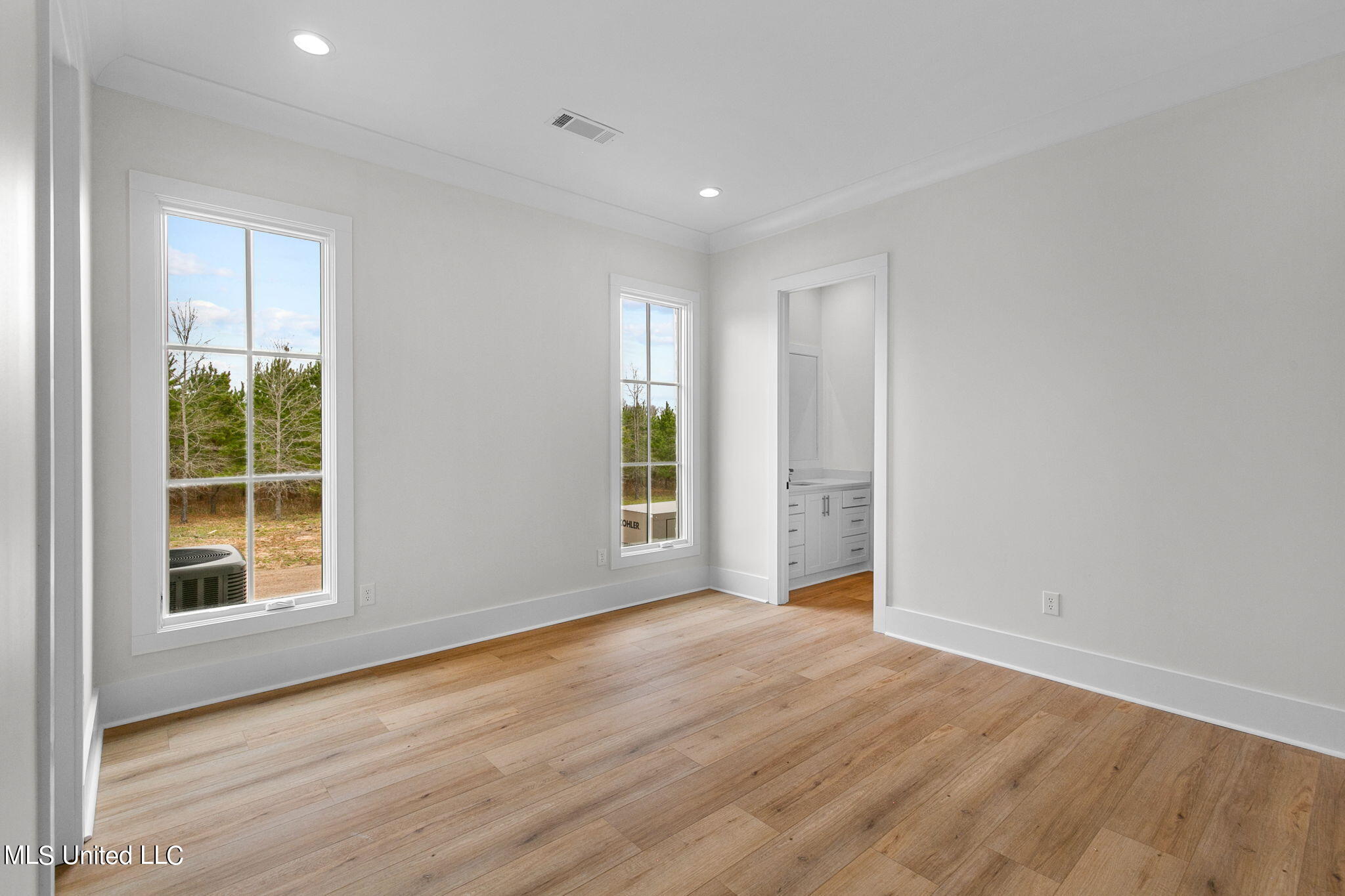 54 Windermere Boulevard Property Photo 102