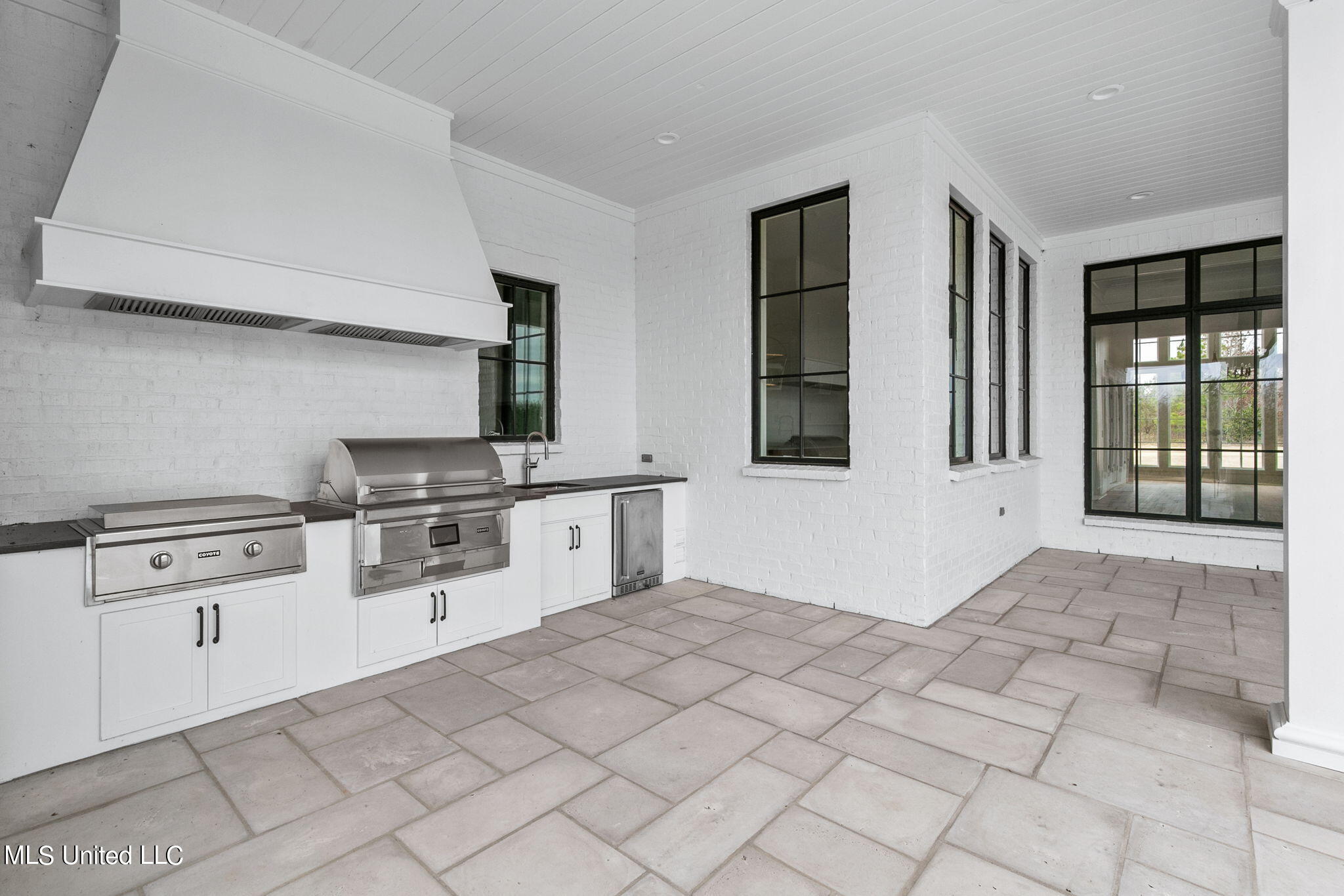 54 Windermere Boulevard Property Photo 113