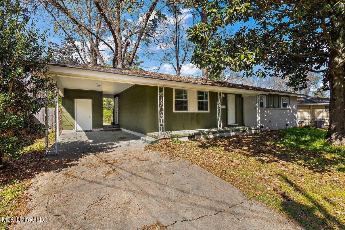 253 Rowland Avenue