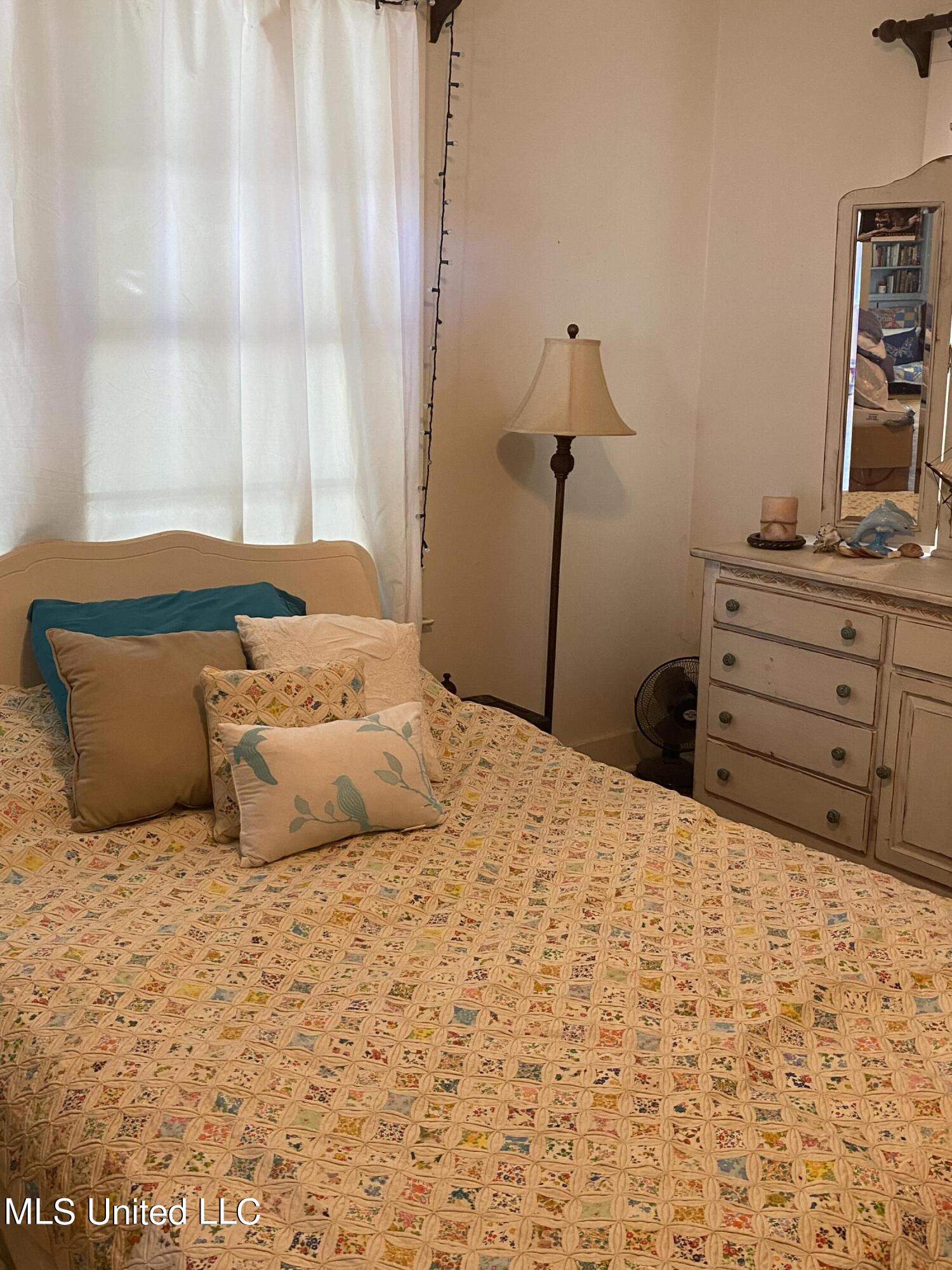 1003 Grant Avenue Property Photo 10