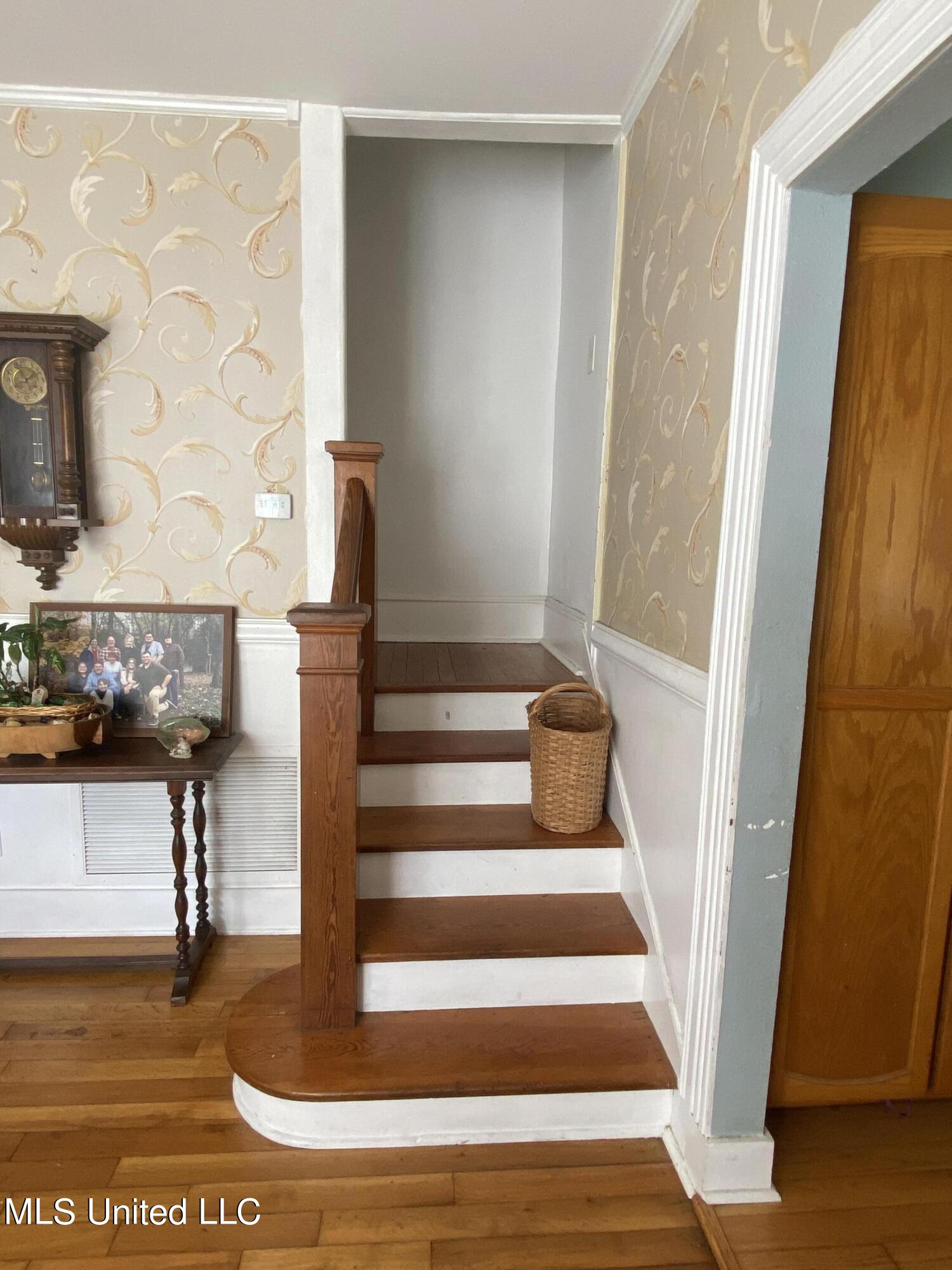 1003 Grant Avenue Property Photo 17