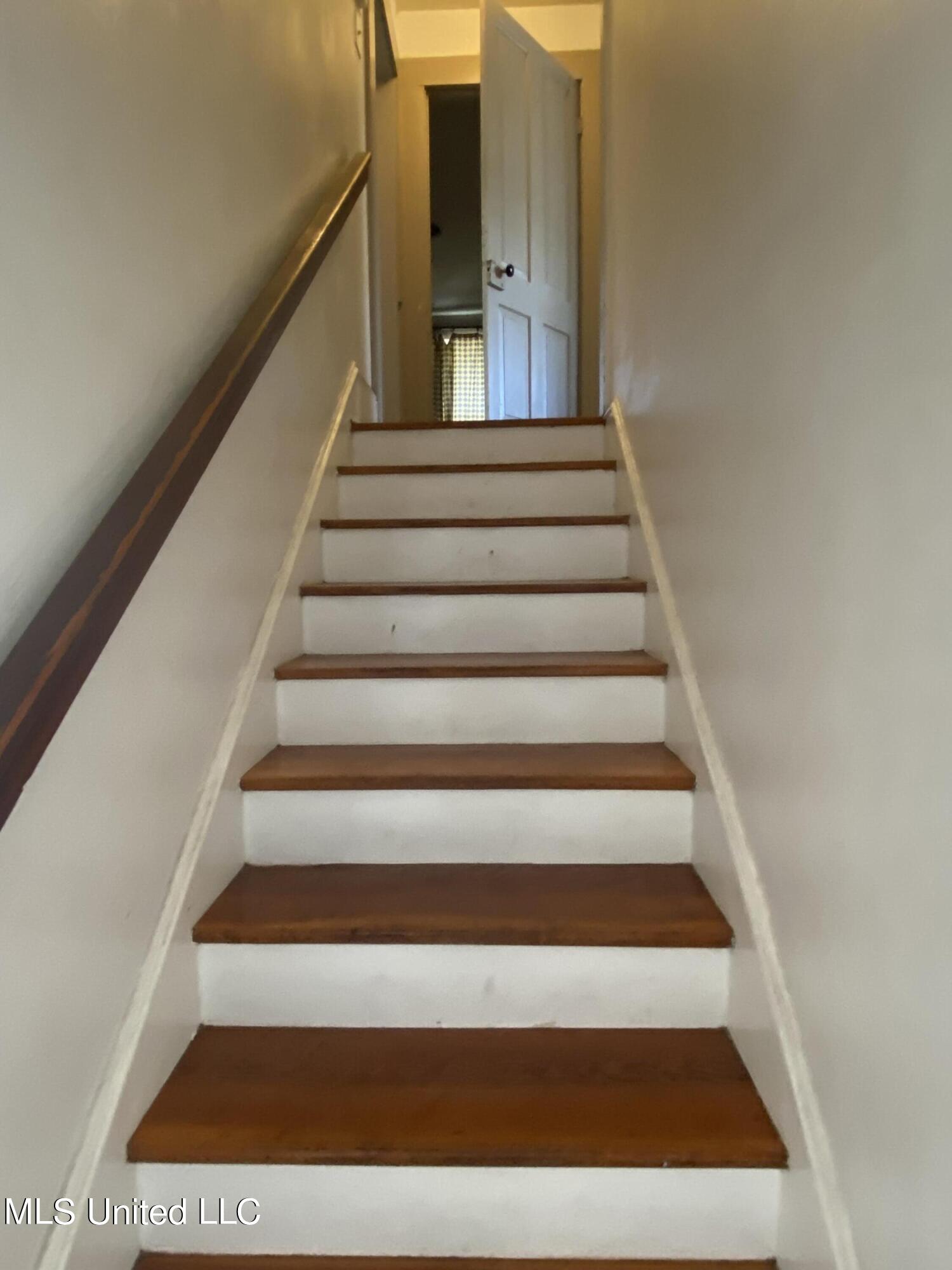 1003 Grant Avenue Property Photo 18