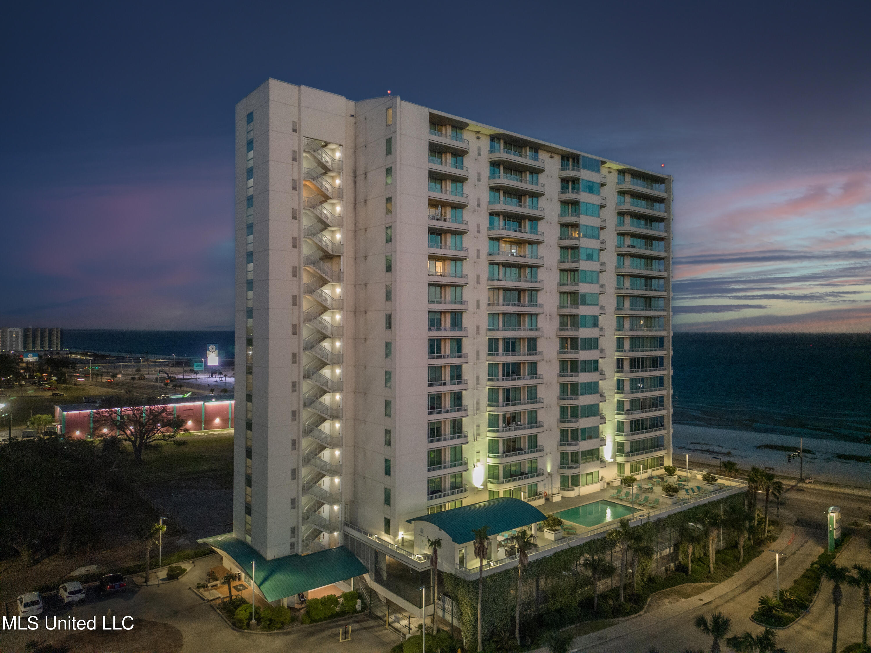 2060 Beach Boulevard Property Photo 1