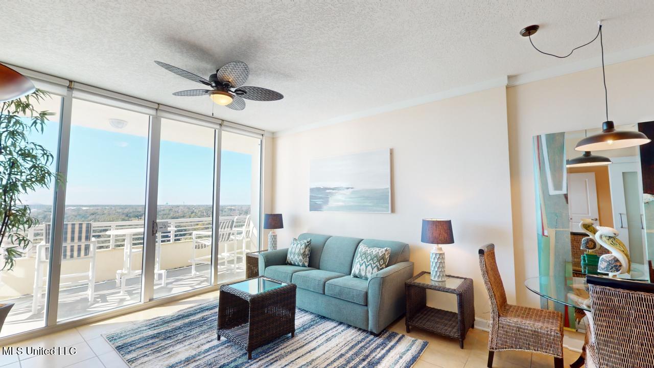 2060 Beach Boulevard Property Photo 2