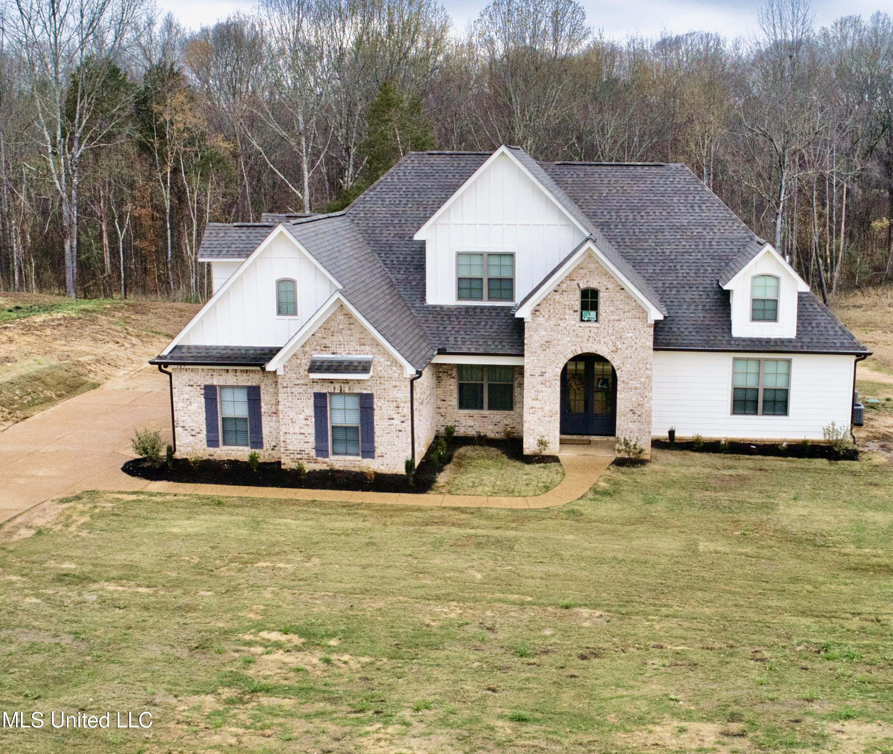 165 W Byhalia Creek Farms Property Photo 1