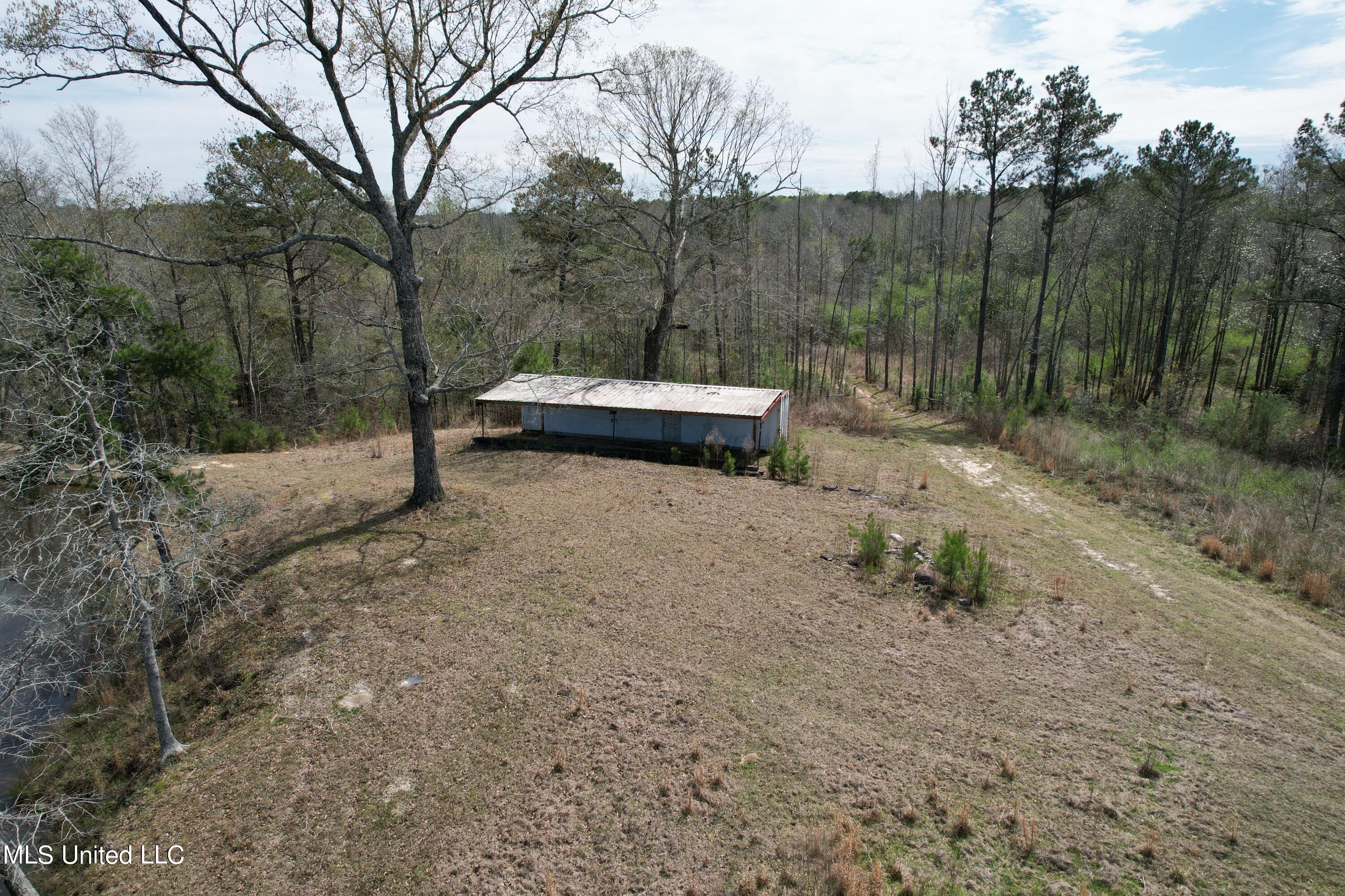 107 Co Rd 224 Property Photo 36