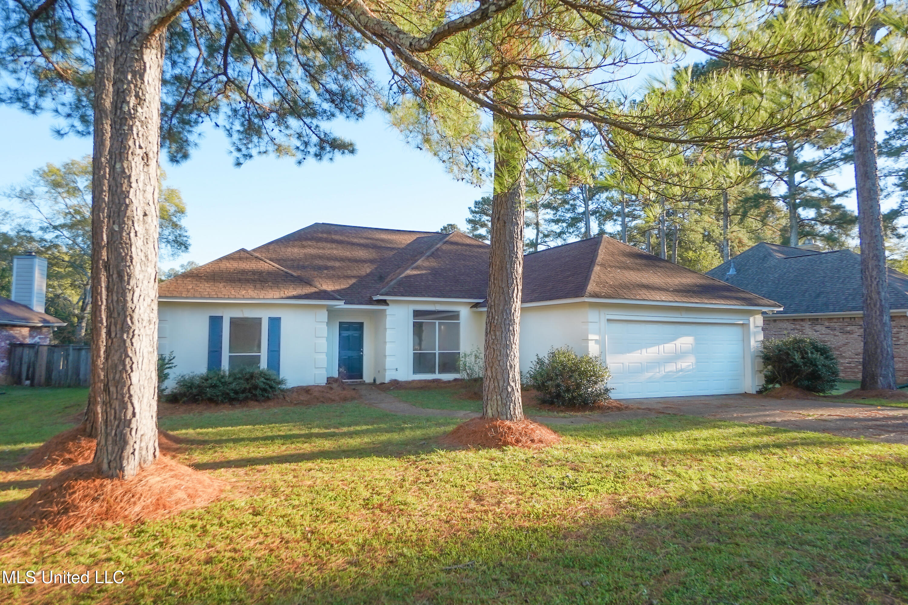 402 Forest Lane