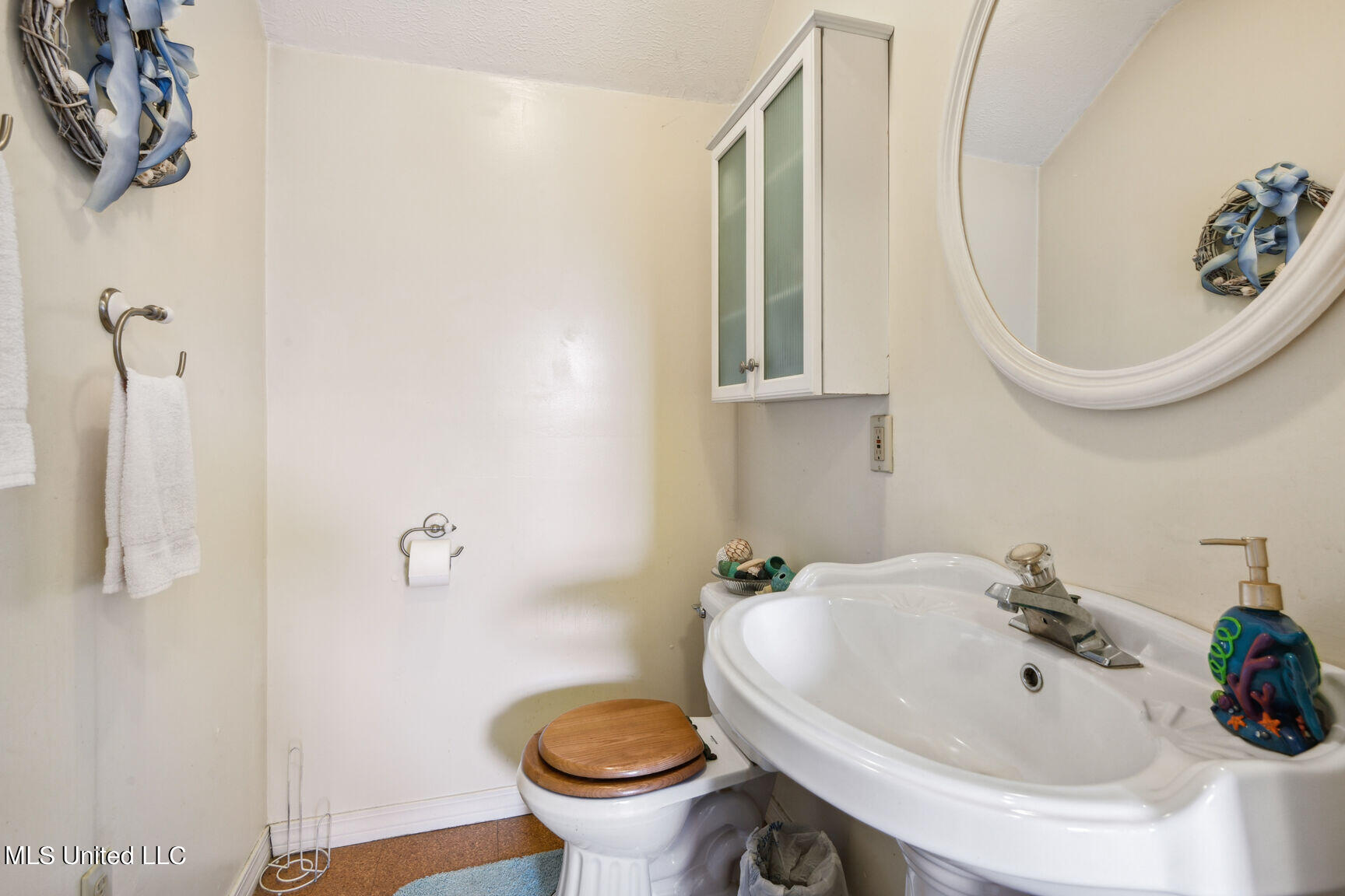 6058 3rd Street Property Photo 13