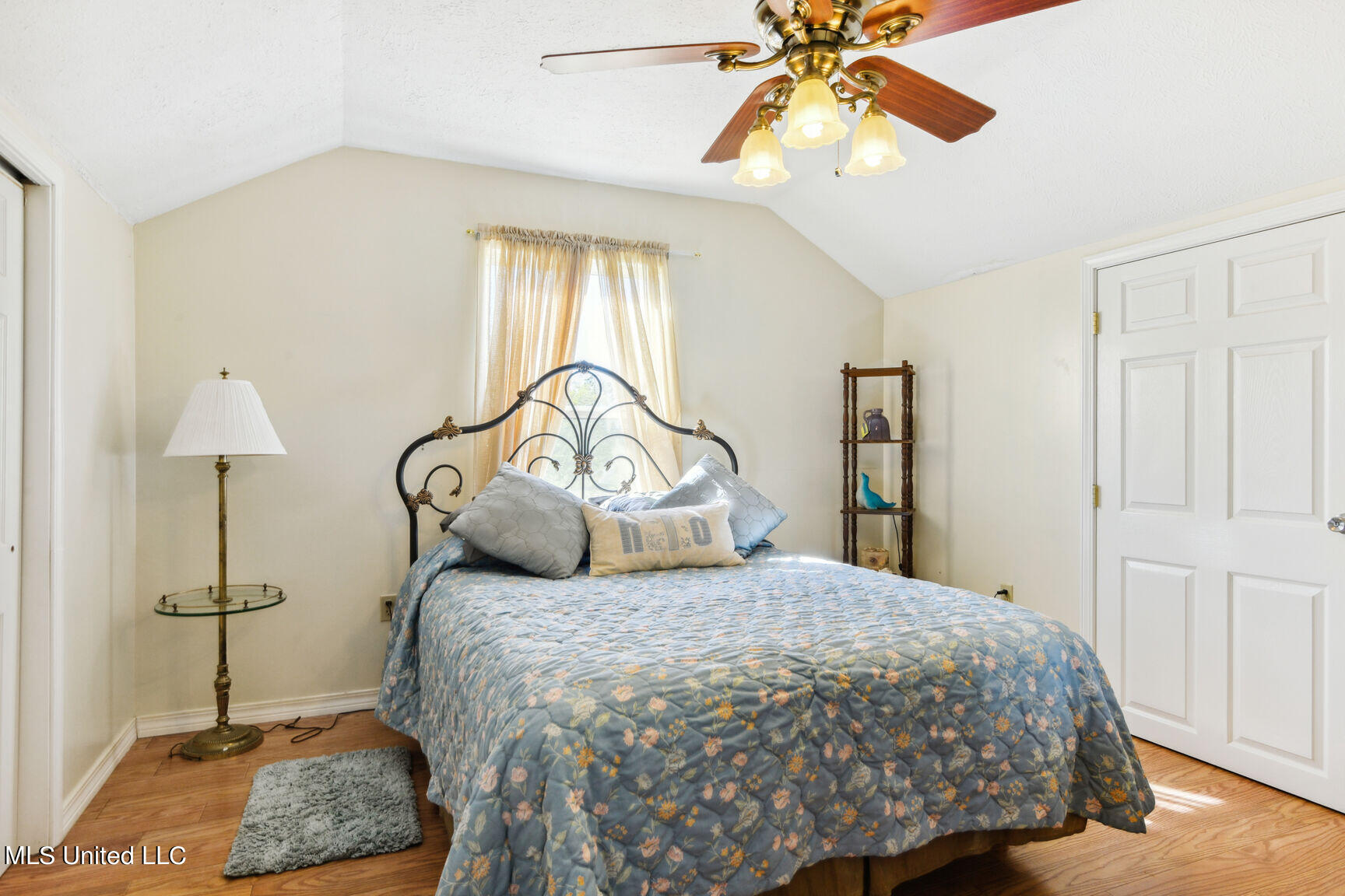 6058 3rd Street Property Photo 18