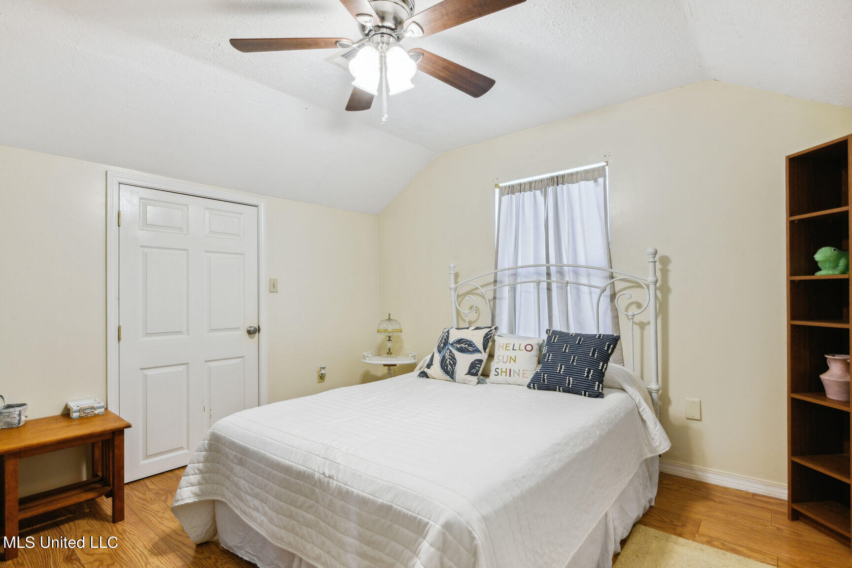 6058 3rd Street Property Photo 20