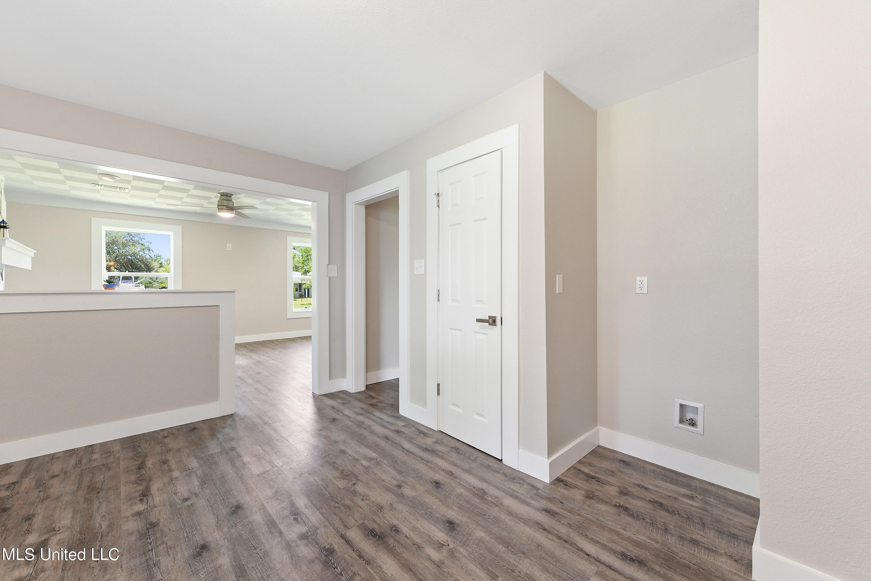 423 Ballentine Street Property Photo 9