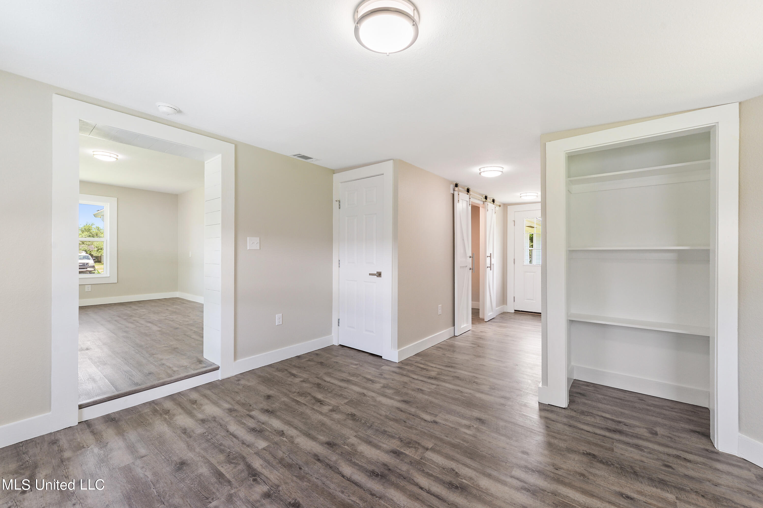423 Ballentine Street Property Photo 13