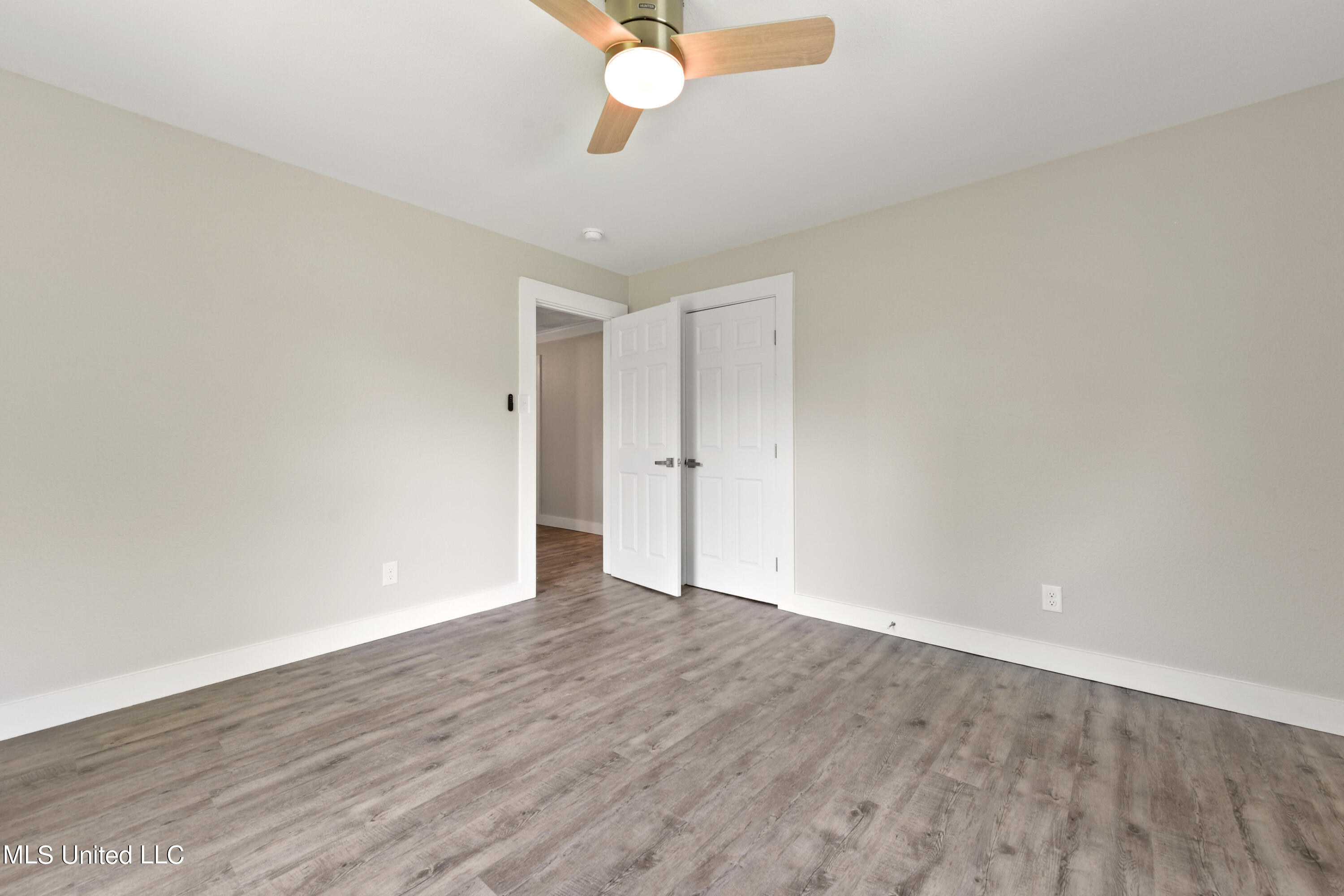 423 Ballentine Street Property Photo 18