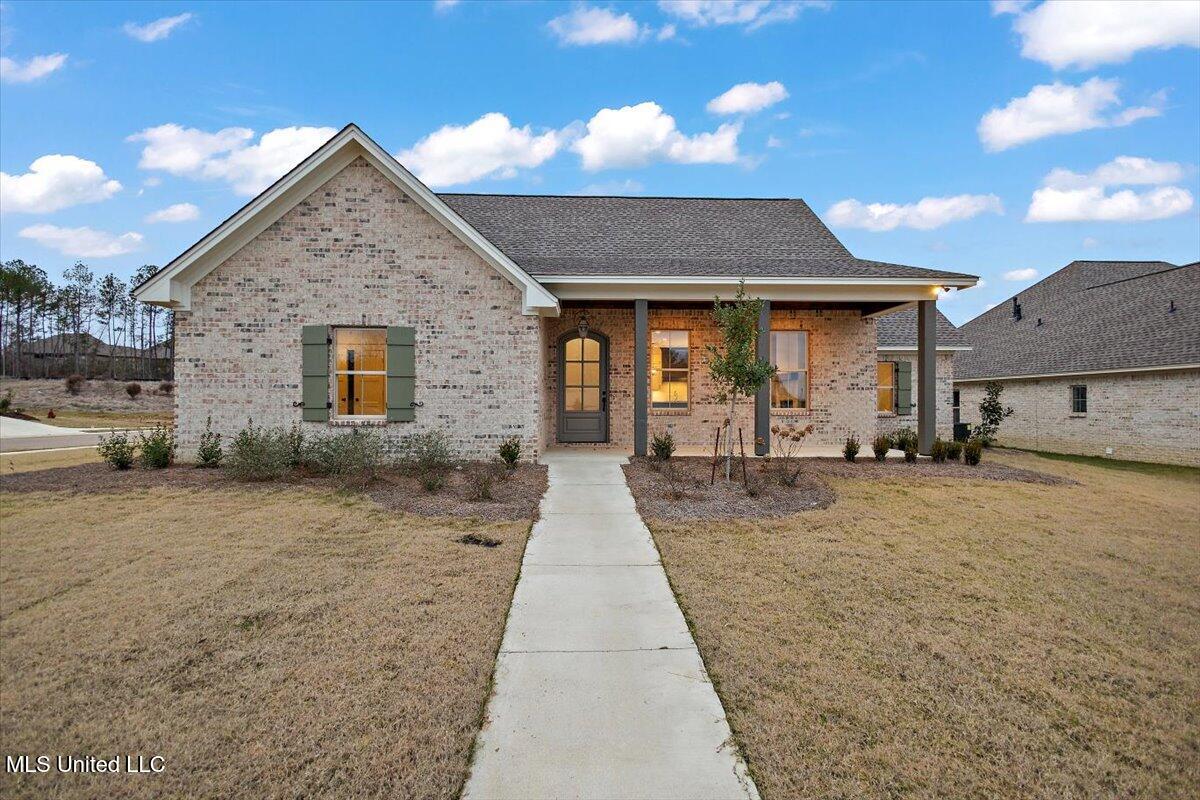 215 Bronson Bend Property Photo 2