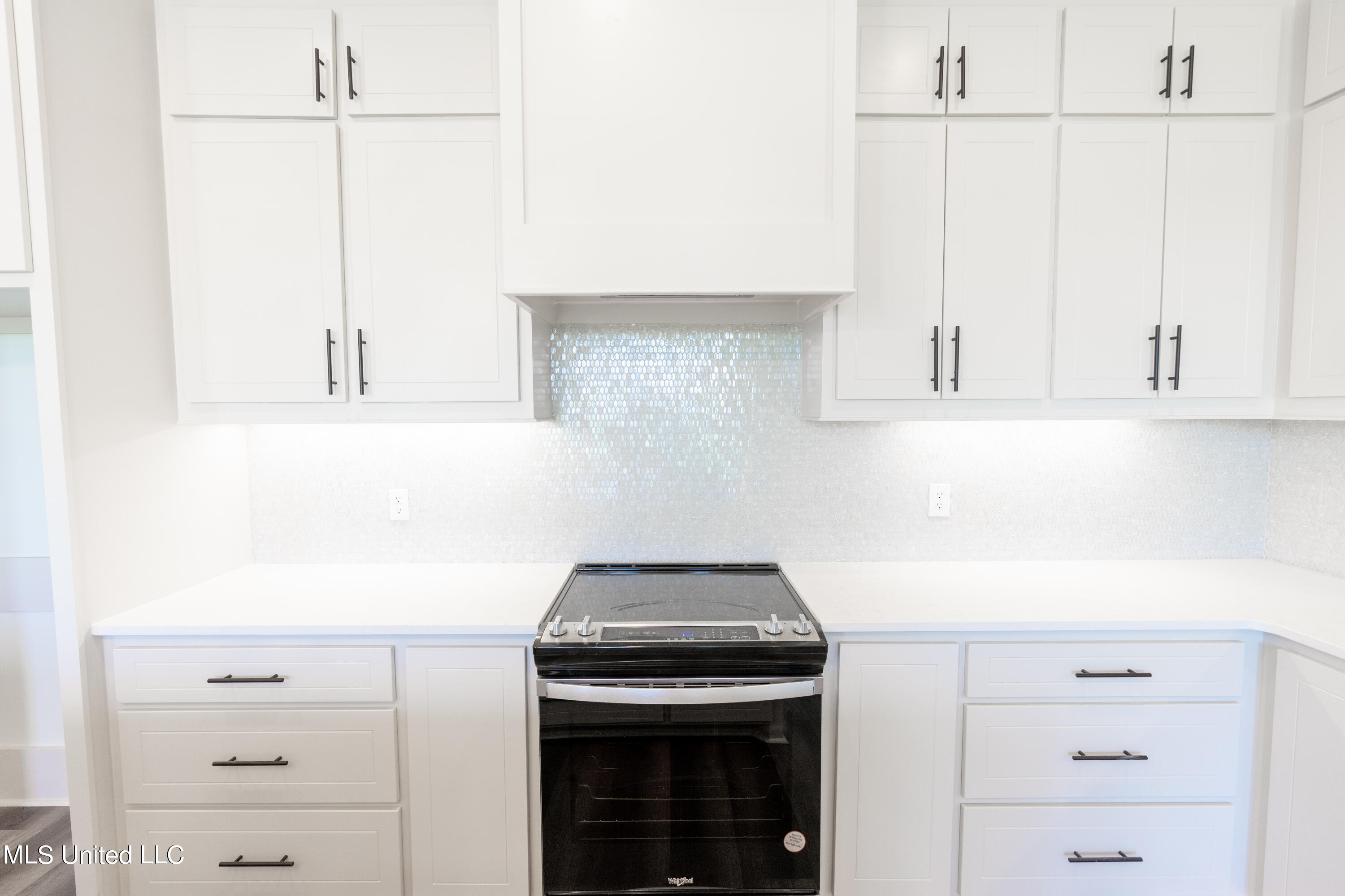 225 Harmony Street Property Photo 6