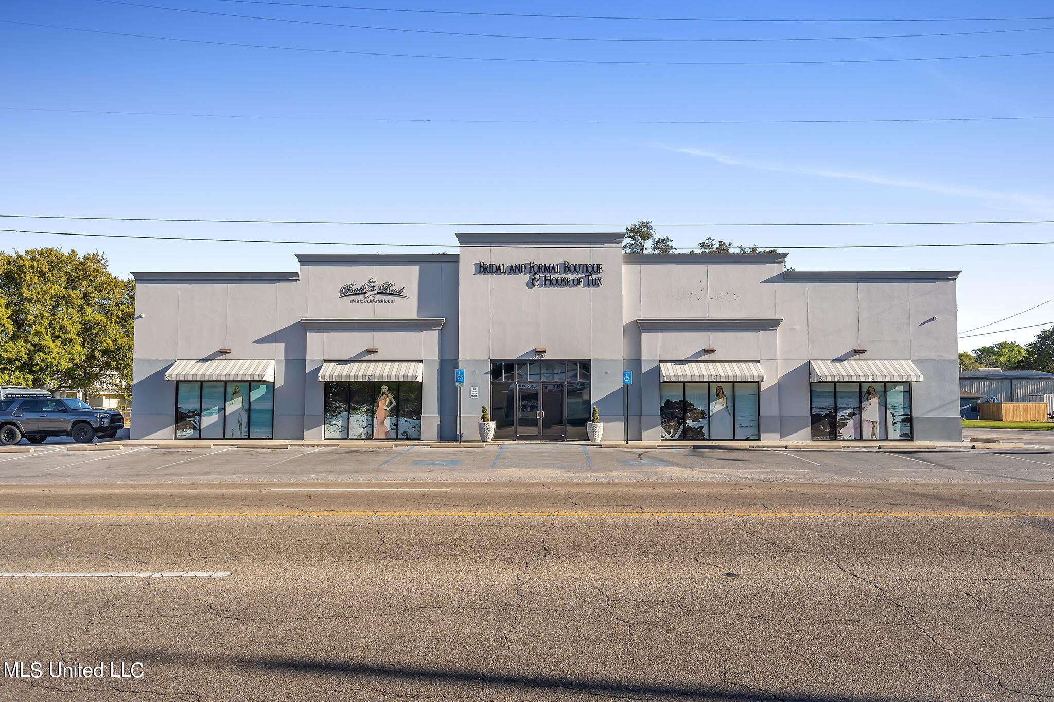 1720 Pass Road Property Photo 1