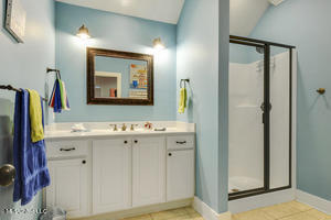 794 W Beach Boulevard Property Photo 9