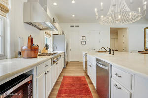 794 W Beach Boulevard Property Photo 19