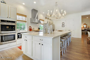 794 W Beach Boulevard Property Photo 20