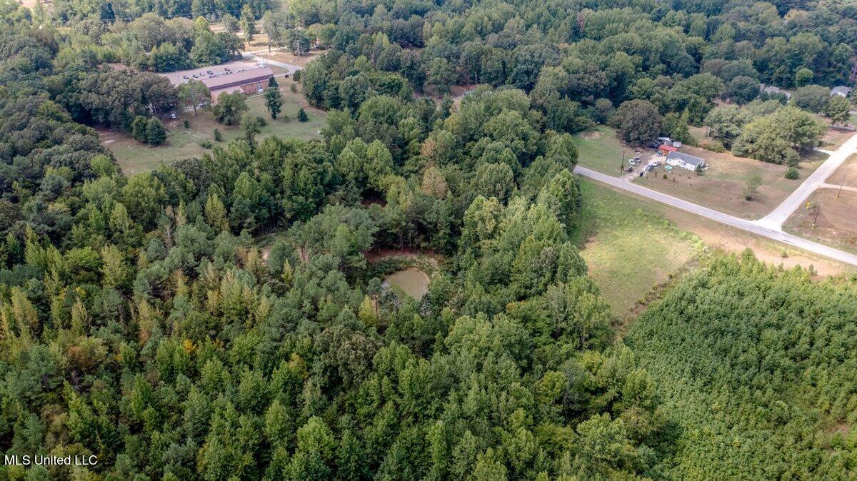 108 Shinault Road Property Photo 5