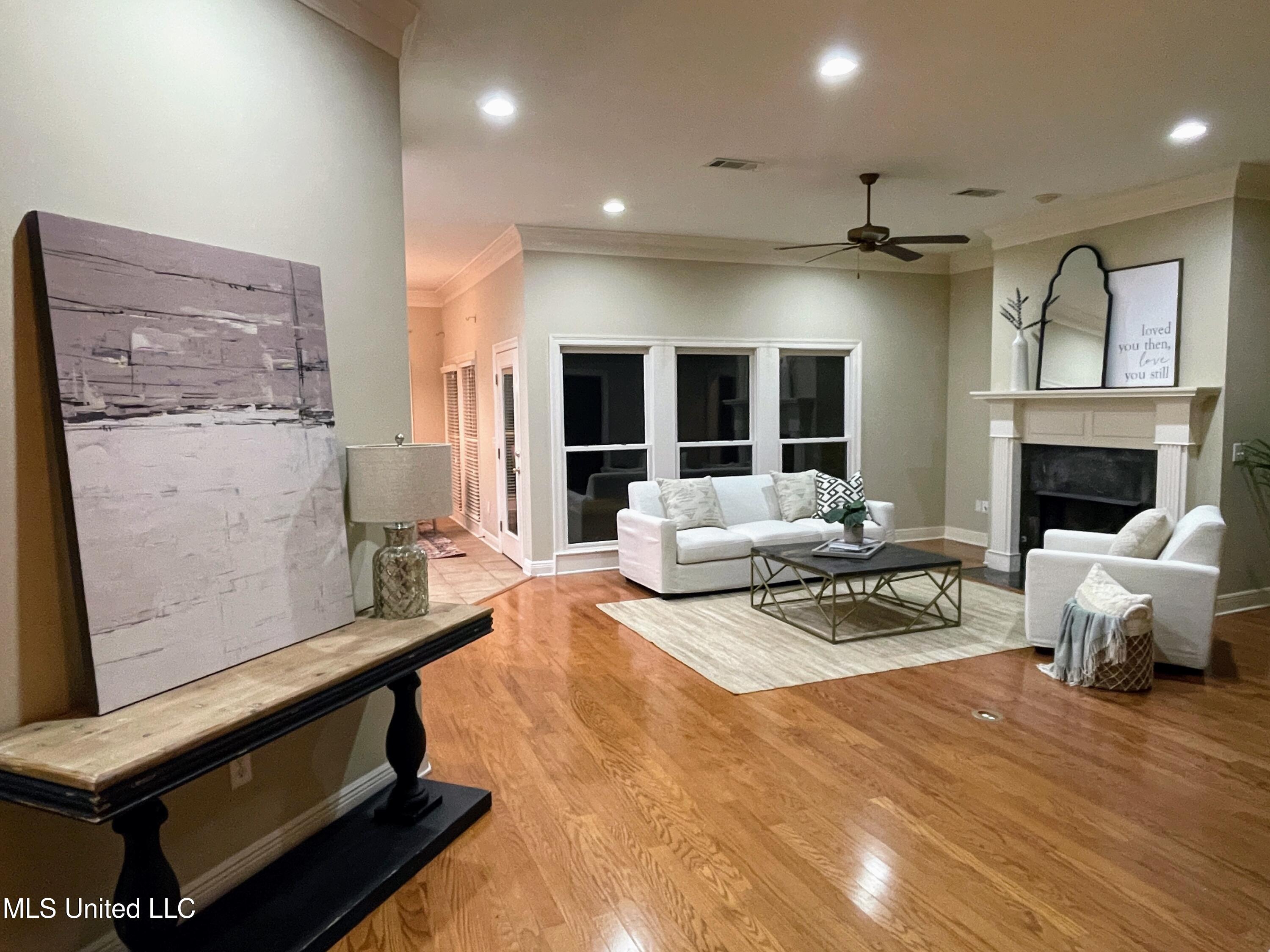 101 Ashton Place Property Photo 2