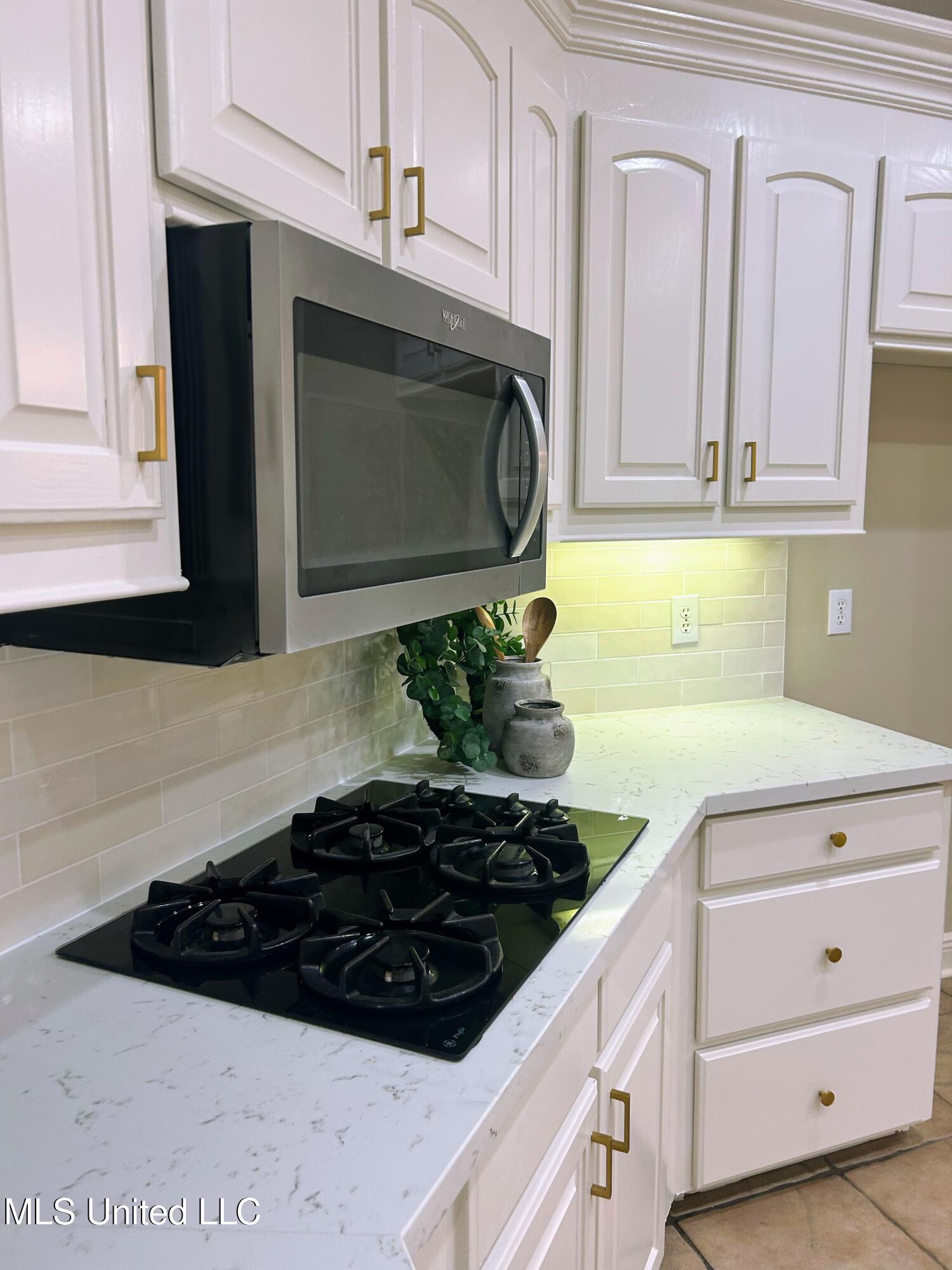 101 Ashton Place Property Photo 10