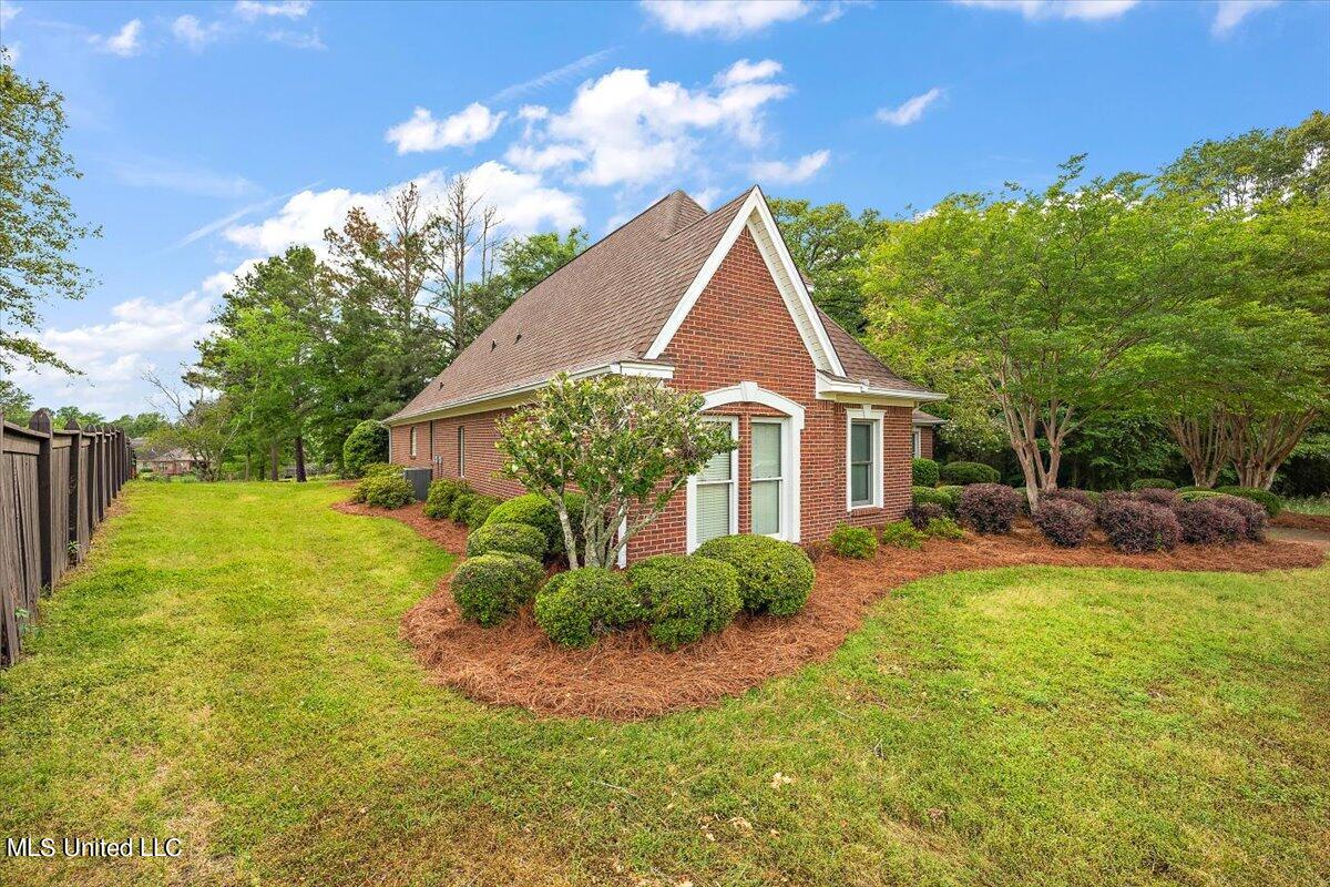 101 Ashton Place Property Photo 38