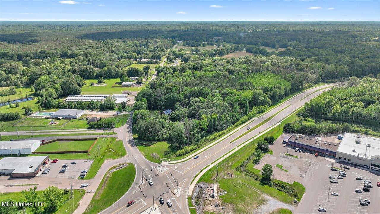 0 Hinds Parkway Property Photo 1