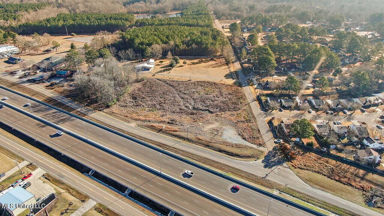 502 Bound Road Property Photo 3