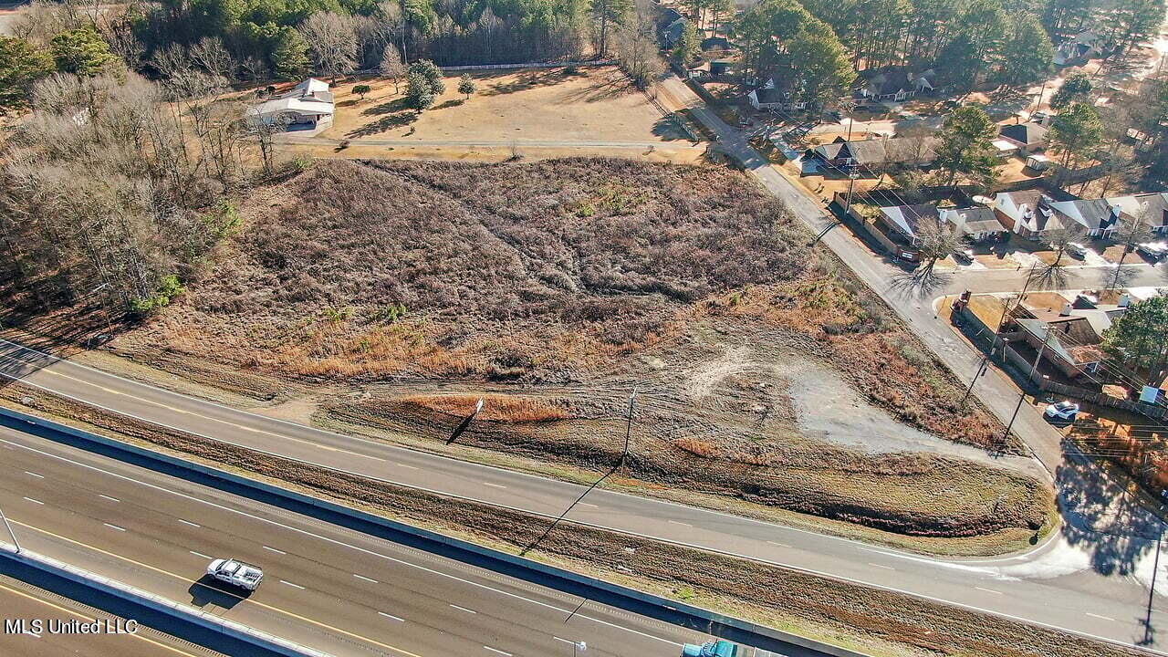 502 Bound Road Property Photo 7