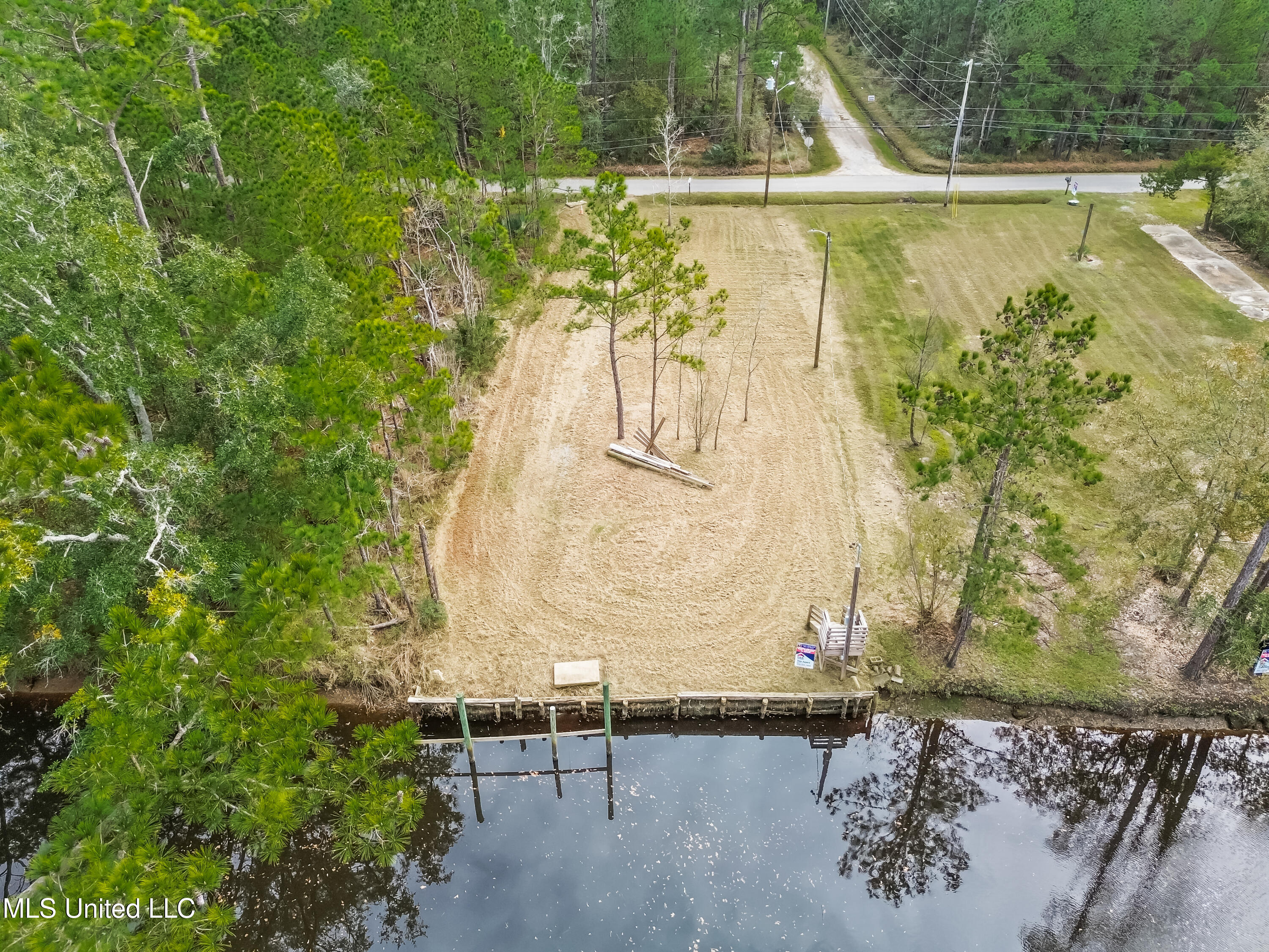 10061 W Bayou View Drive Property Photo 1