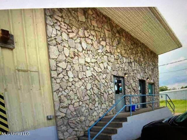 755 E Mcdowell Road Property Photo 3