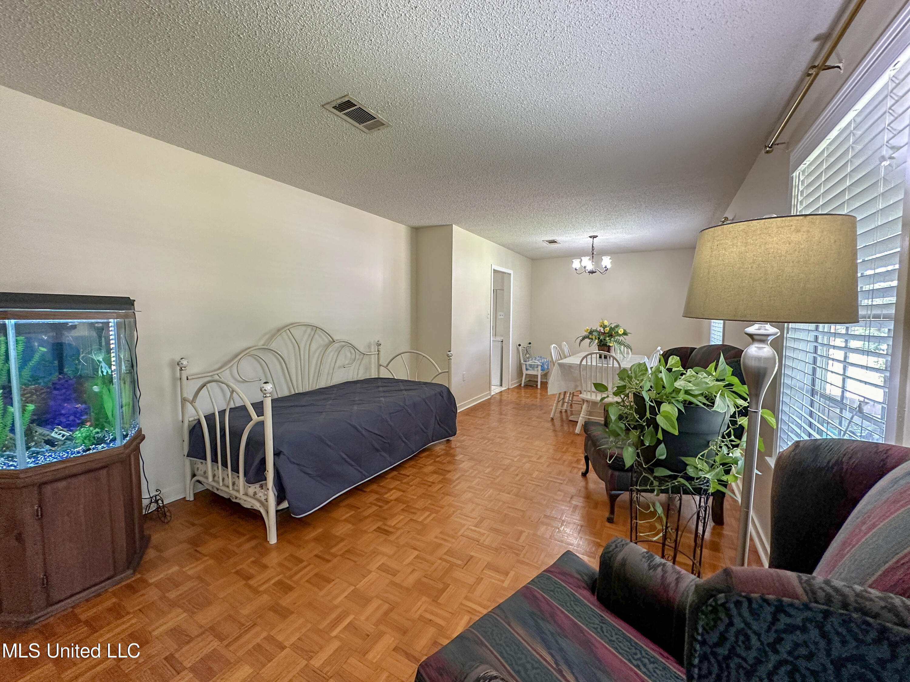 1206 Shady Glen Drive Property Photo 6